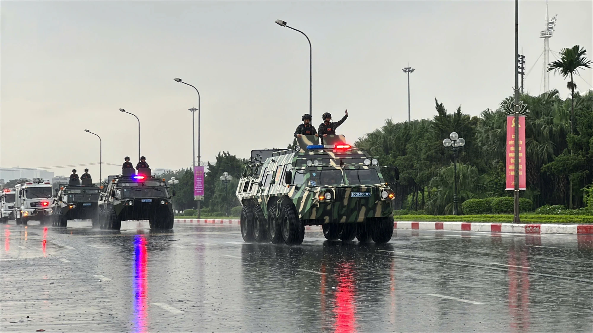 A80-Ngay-27-8-le-dieu-binh-dieu-hanh-1-CTV-TRA-PHUONG-16.jpg