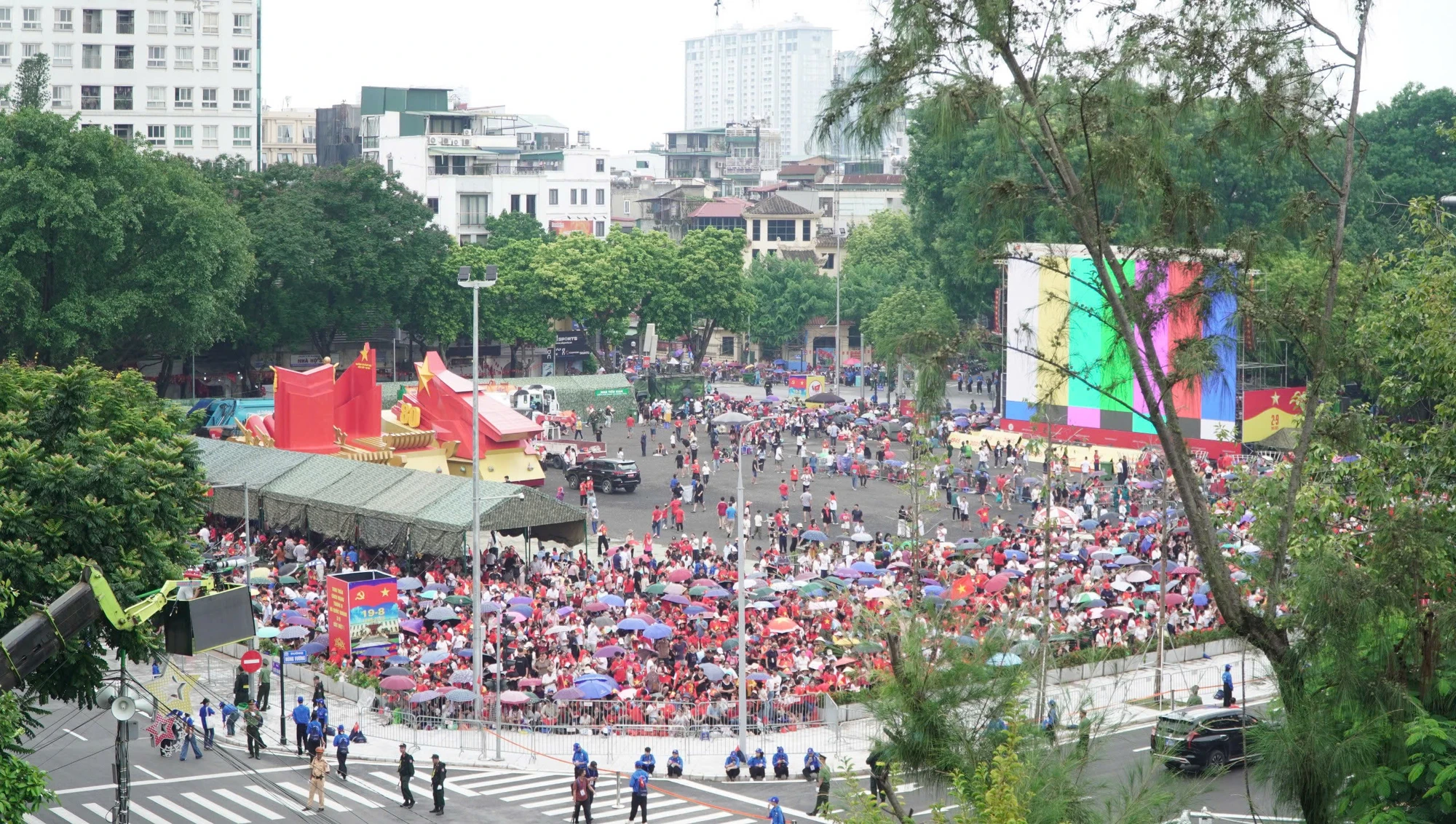 A80-Ngay-27-8-le-dieu-binh-dieu-hanh-nguyen-hinh-3.jpg