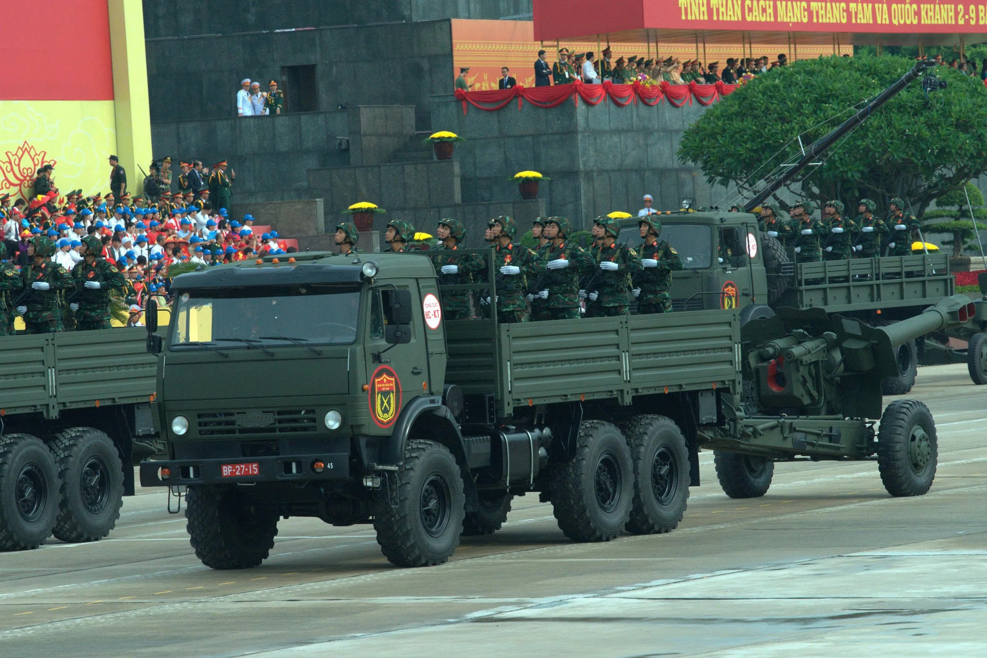 xe-keo-phao-4.jpg