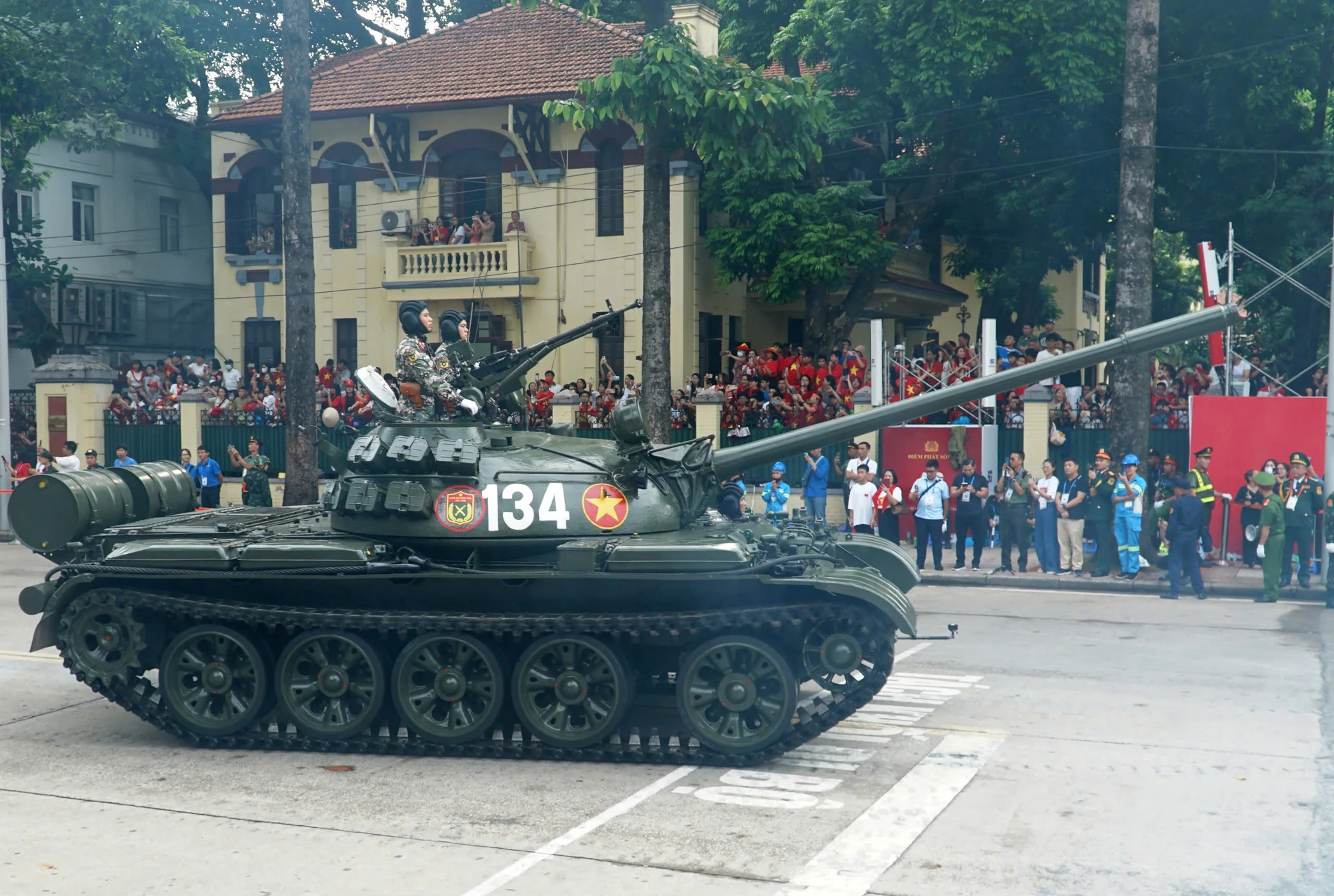 xe-tang-2.jpg