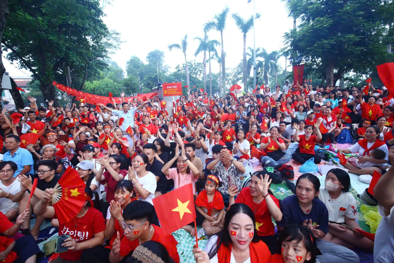 A80-dai-le-dieu-binh-dieu-hanh-phi-hung.jpg