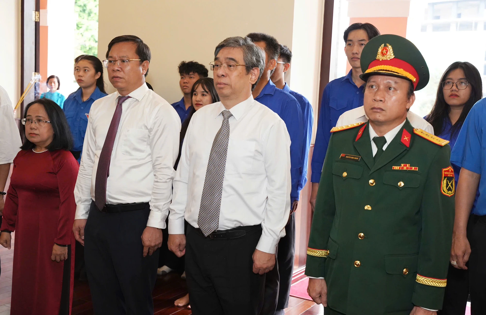ong-nguyen-phuoc-loc-dang-huong-tai-bao-tang-ho-chi-minh-2.jpg