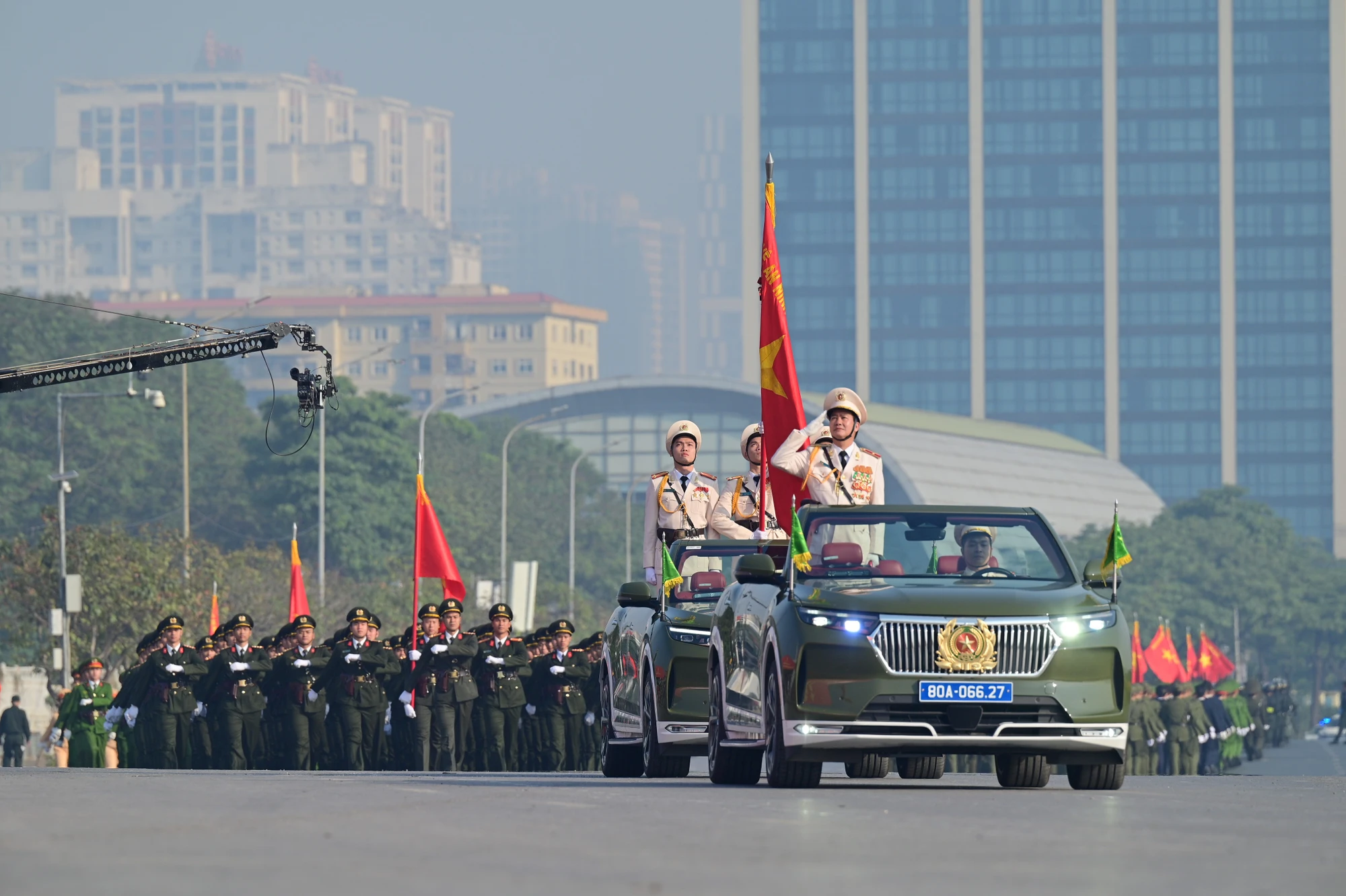 can-canh-cac-canh-ve-canh-sat-cung-dan-khi-tai-hien-dai-tai-le-tong-duyet-bao-ve-dai-hoi-dang-xiv-14.jpg