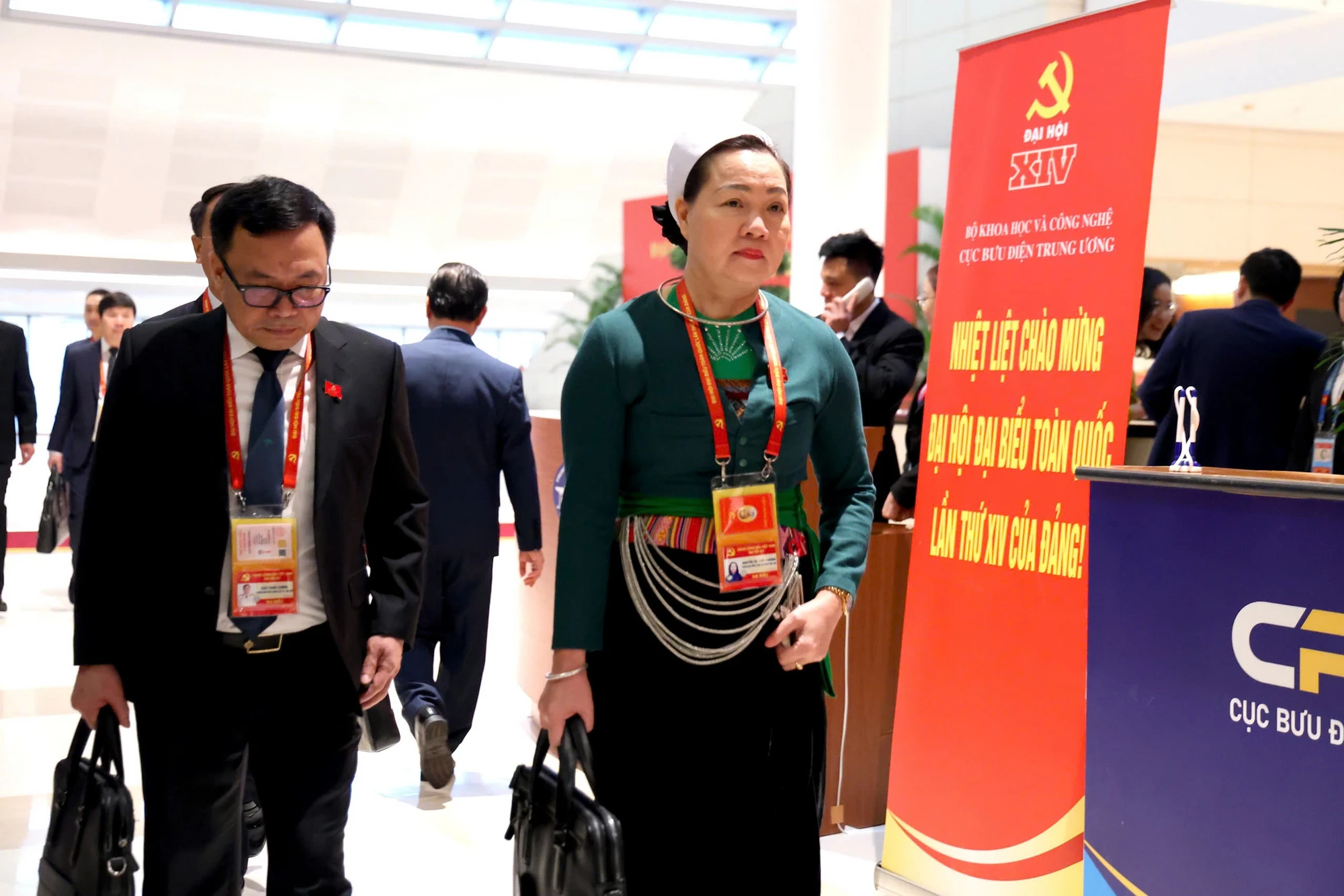 dai-bieu-vao-phien-tru-bi-dai-hoi-xiv-của-dang-le-thoa-12.jpg