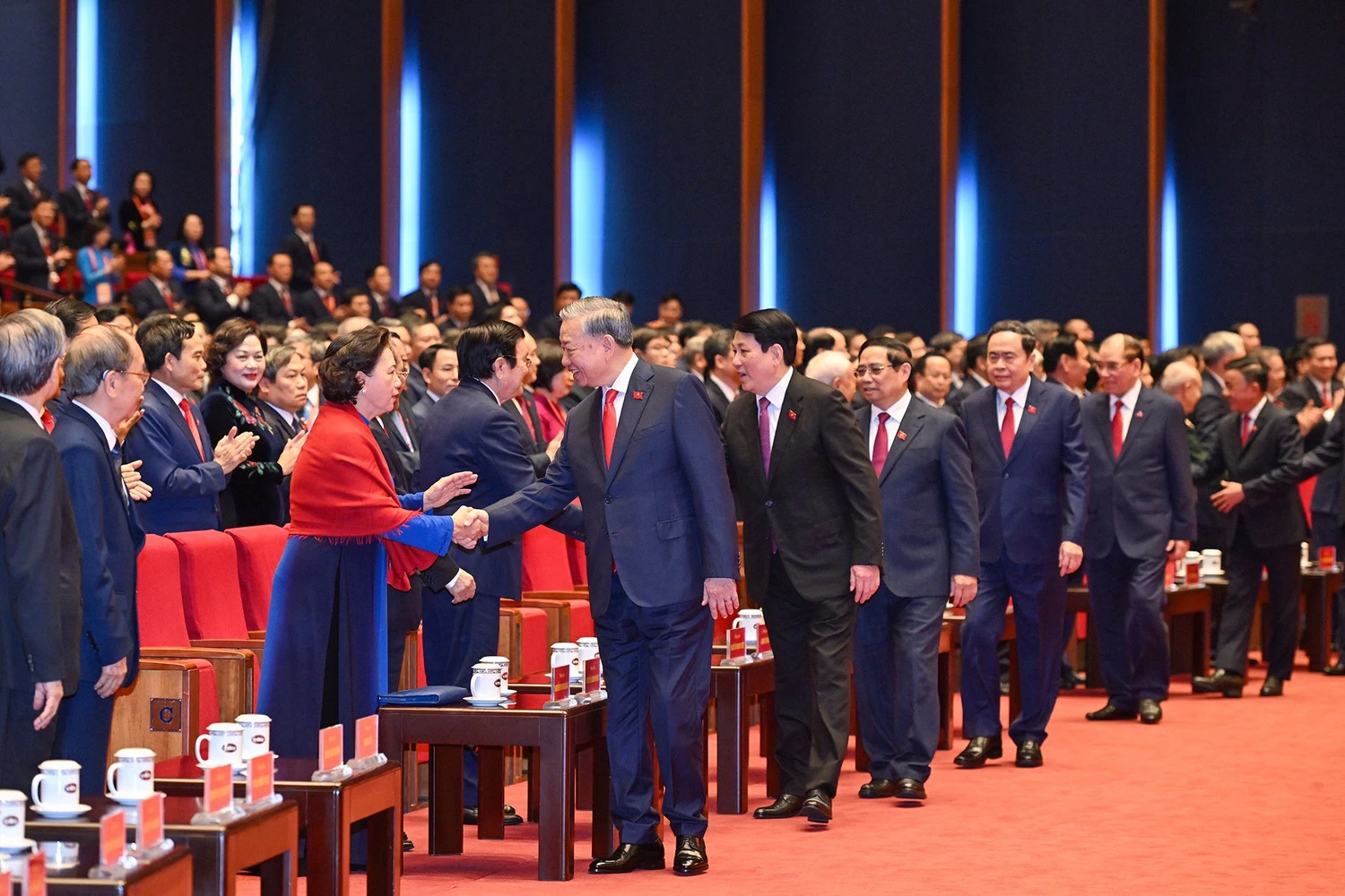 hinh-anh-lanh-dao-dang-nha-nuoc-va-cac-dai-bieu-trong-ngay-khai-mac-dai-hoi-xiv.jpg
