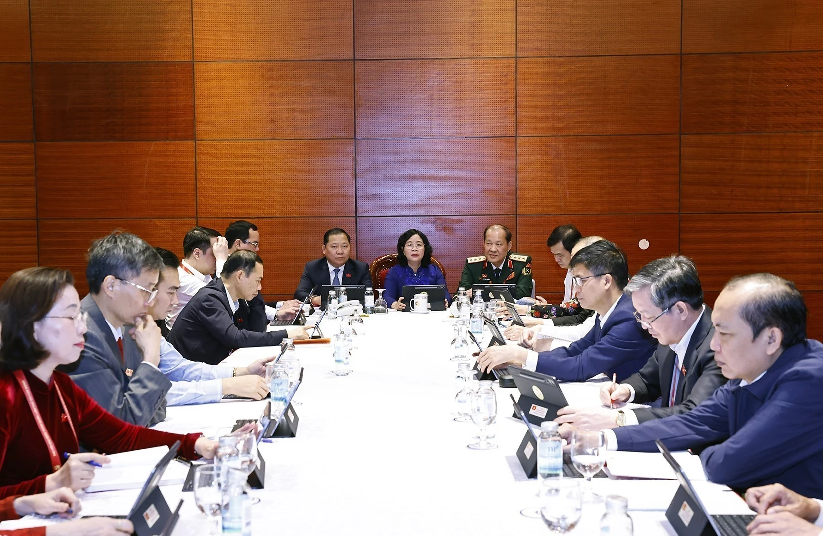 thao-luan-tai-doan-dai-hoi-xiv-ttxvn-23.jpg
