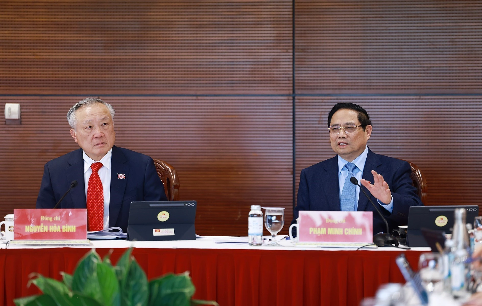 thao-luan-tai-doan-dai-hoi-xiv-ttxvn-4.jpg