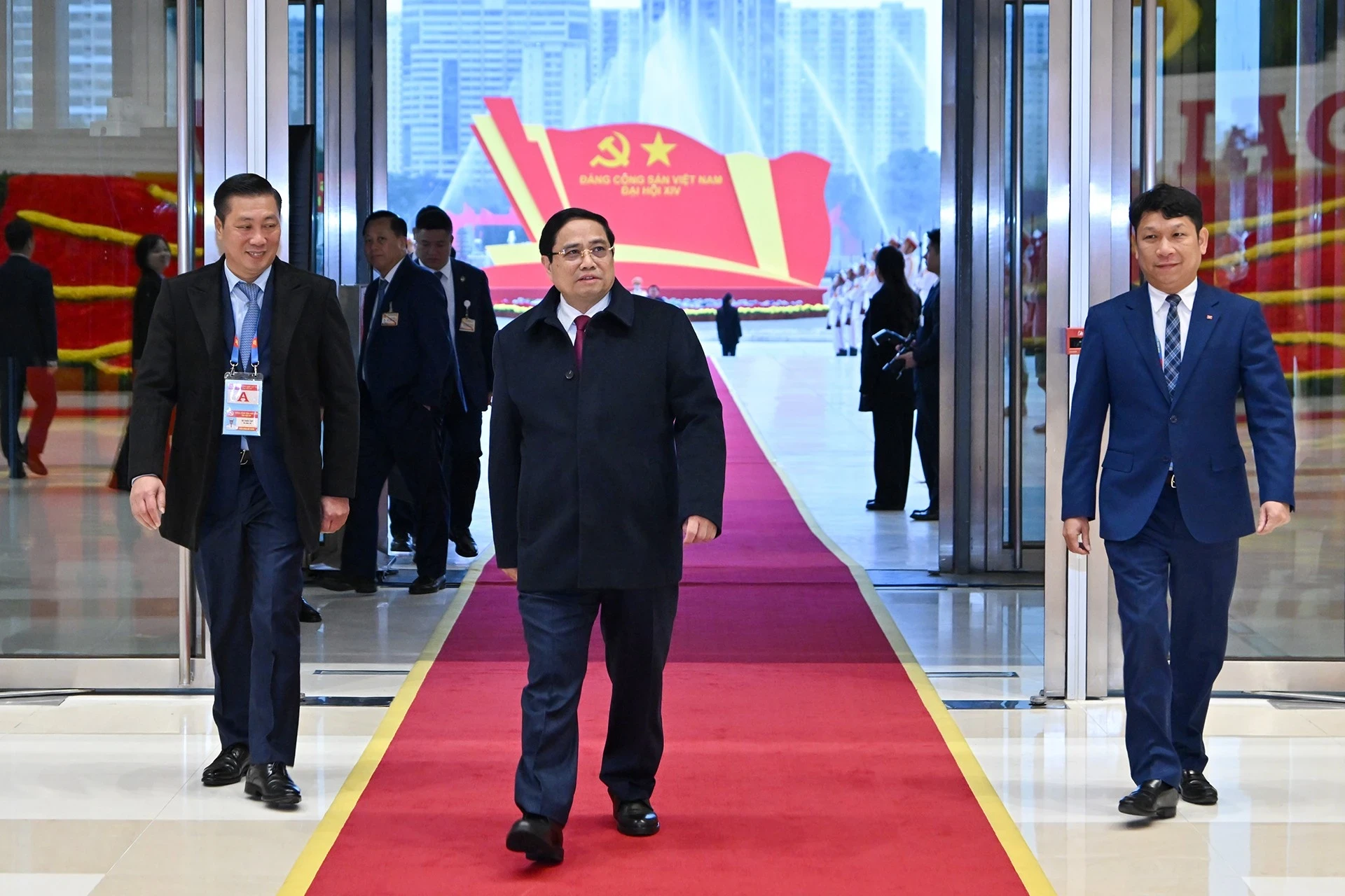 Thủ tướng Phạm Minh Chính đến dự ngày làm việc thứ tư Đại hội XIV của Đảng, sáng 22-1. Ảnh: Daihoidang bau-ban-chap-hanh-daihoi-dang.jpg