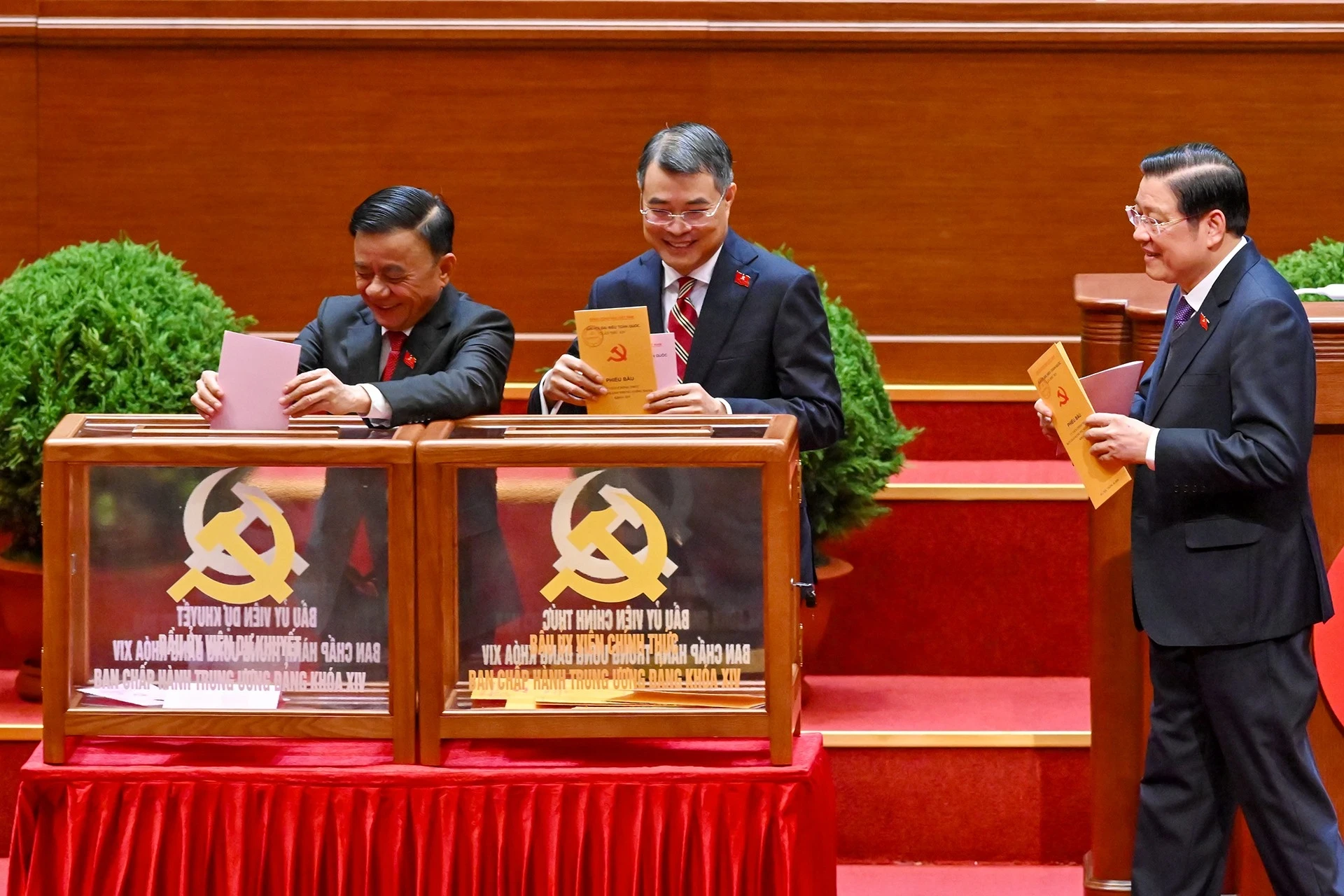 bo-phieu-bau-ban-chap-hanh-trung-uong-dang-khoa-xiv-10.jpg