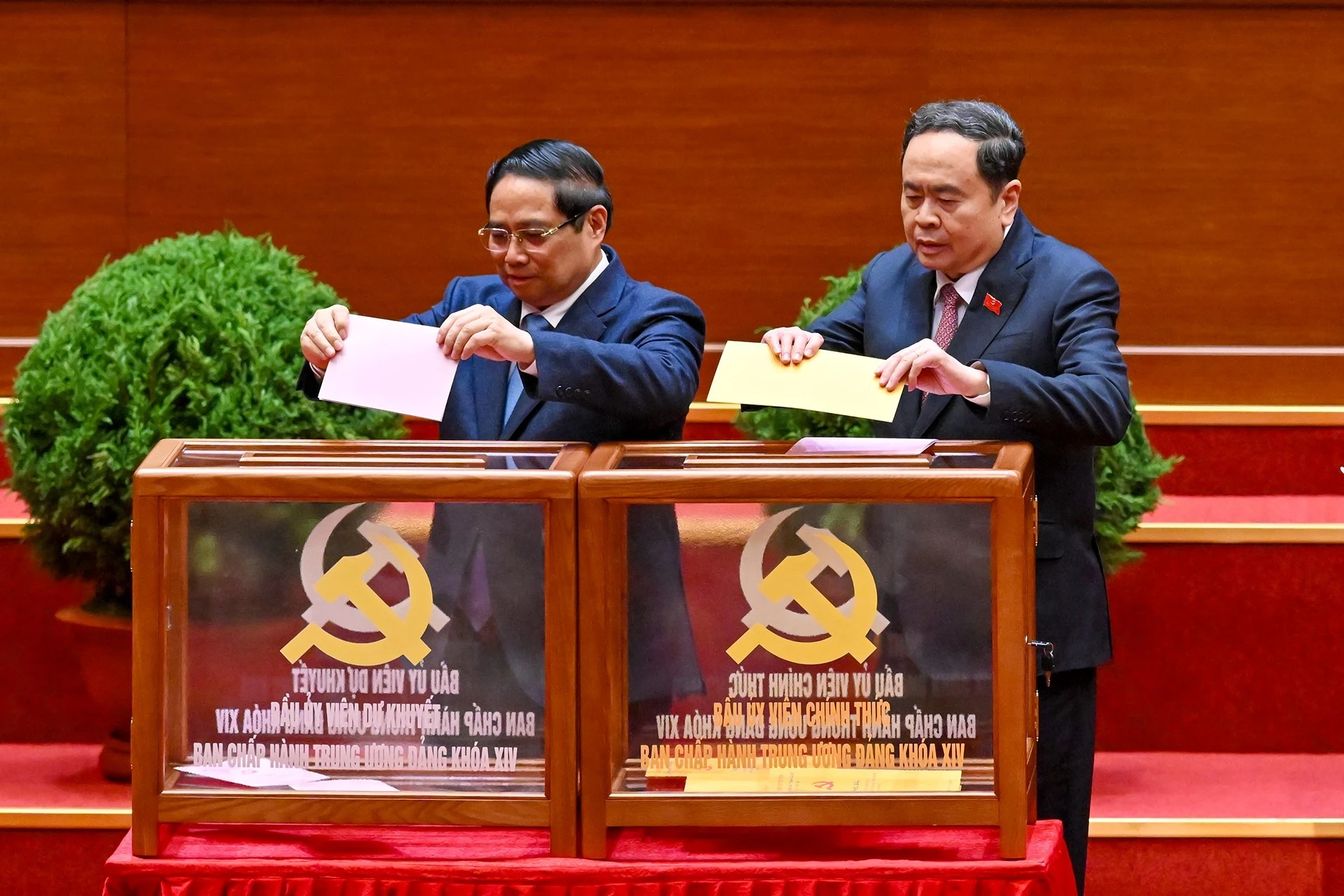 bo-phieu-bau-ban-chap-hanh-trung-uong-dang-khoa-xiv-8.jpg