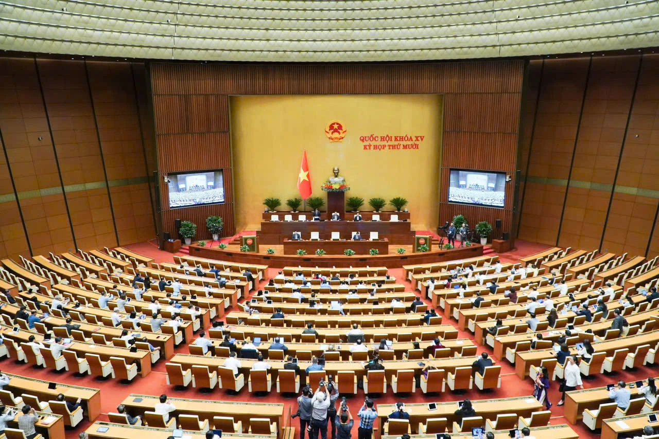 suc-song-moi-tu-nghi-truong-quoc-hoi-bai-cuoi-dau-an-tu-nhung-quyet-sach-chua-co-tien-lesuc-song-moi-tu-nghi-truong-quoc-hoi-bai-cuoi-dau-an-tu-nhung-quyet-sach-chua-co-tien-le-2.jpg