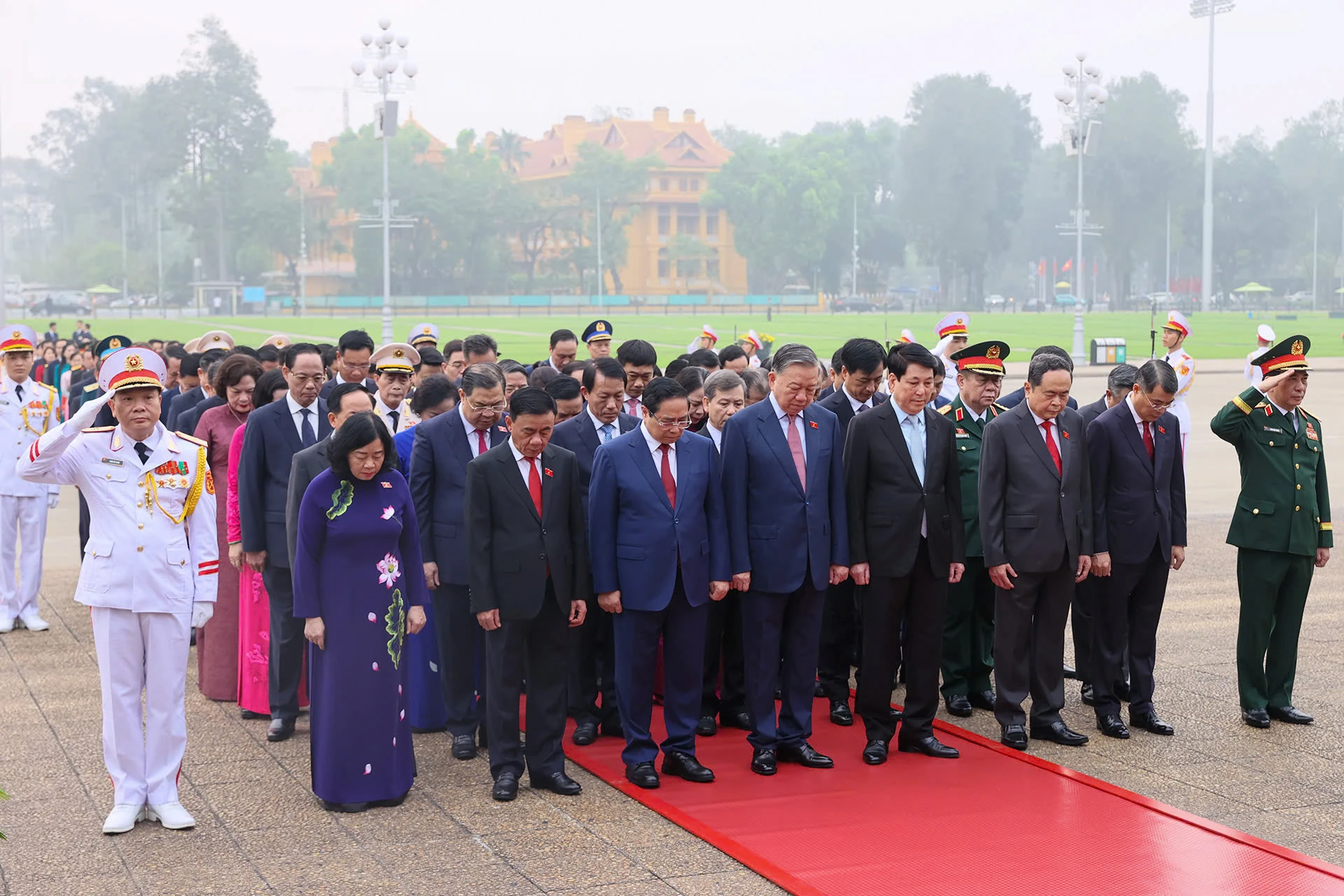 khai-mac-ky-hop-thu-nhat-quoc-hoi-khoa-xvi-6.jpg