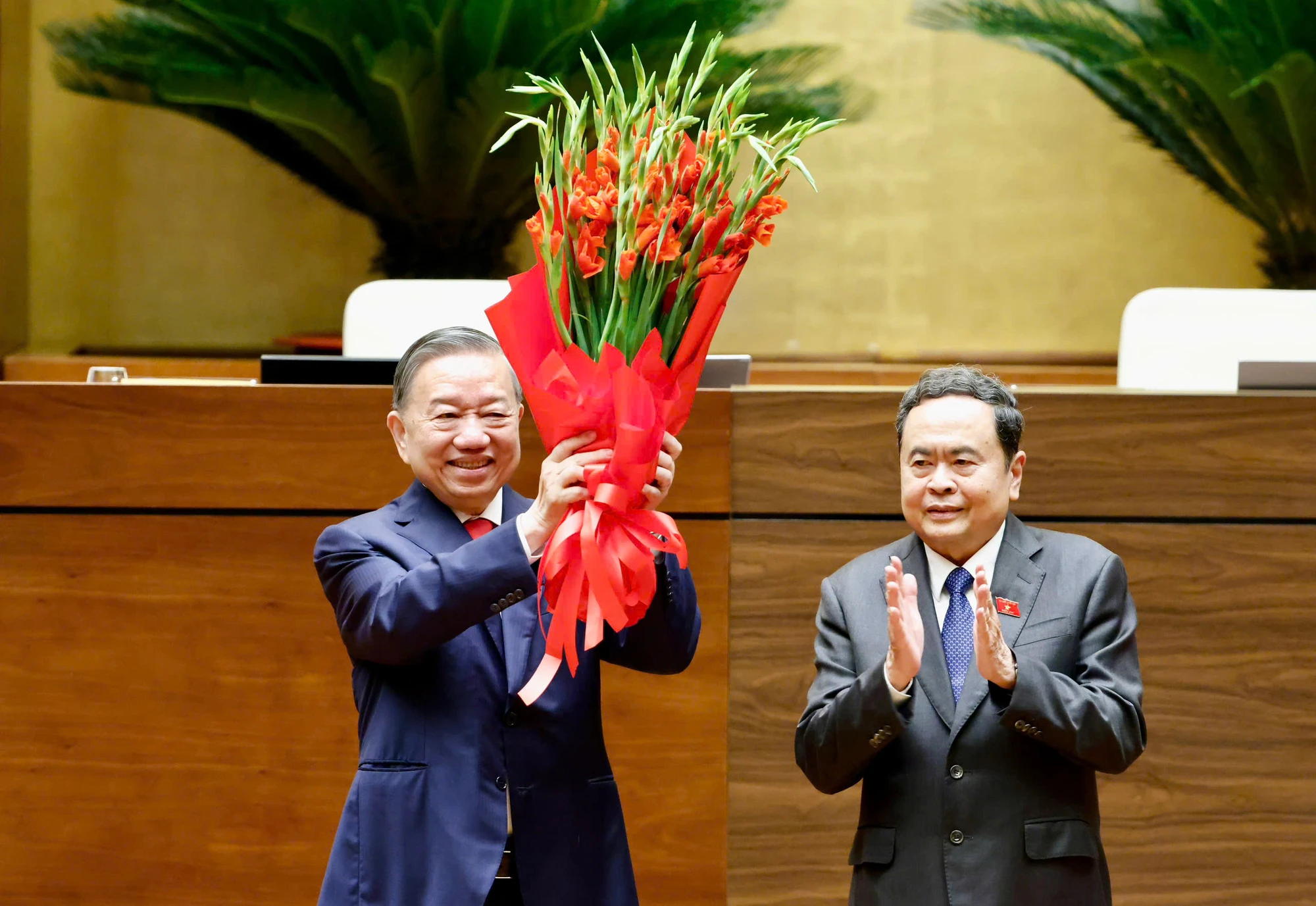 tong-bi-thu-chu-tich-nuoc-to-lam-muc-tieu-cao-nhat-dich-den-cuoi-cung-la-nhan-dan-duoc-thu-huong-thanh-qua.jpg