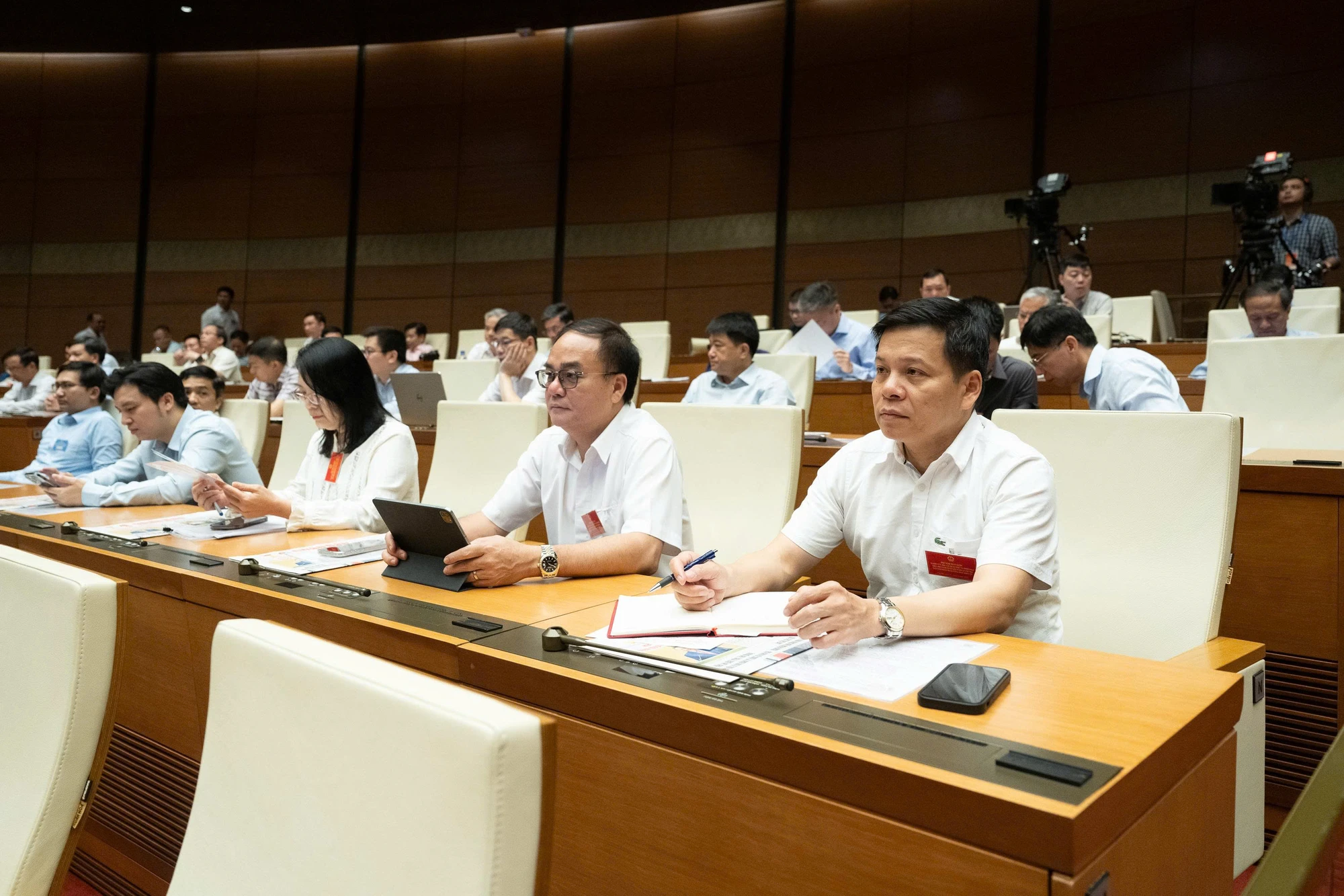 ong-nguyen-thanh-nghi-xay-dung-he-thong-thue-hien-dai-minh-bach-2.jpg