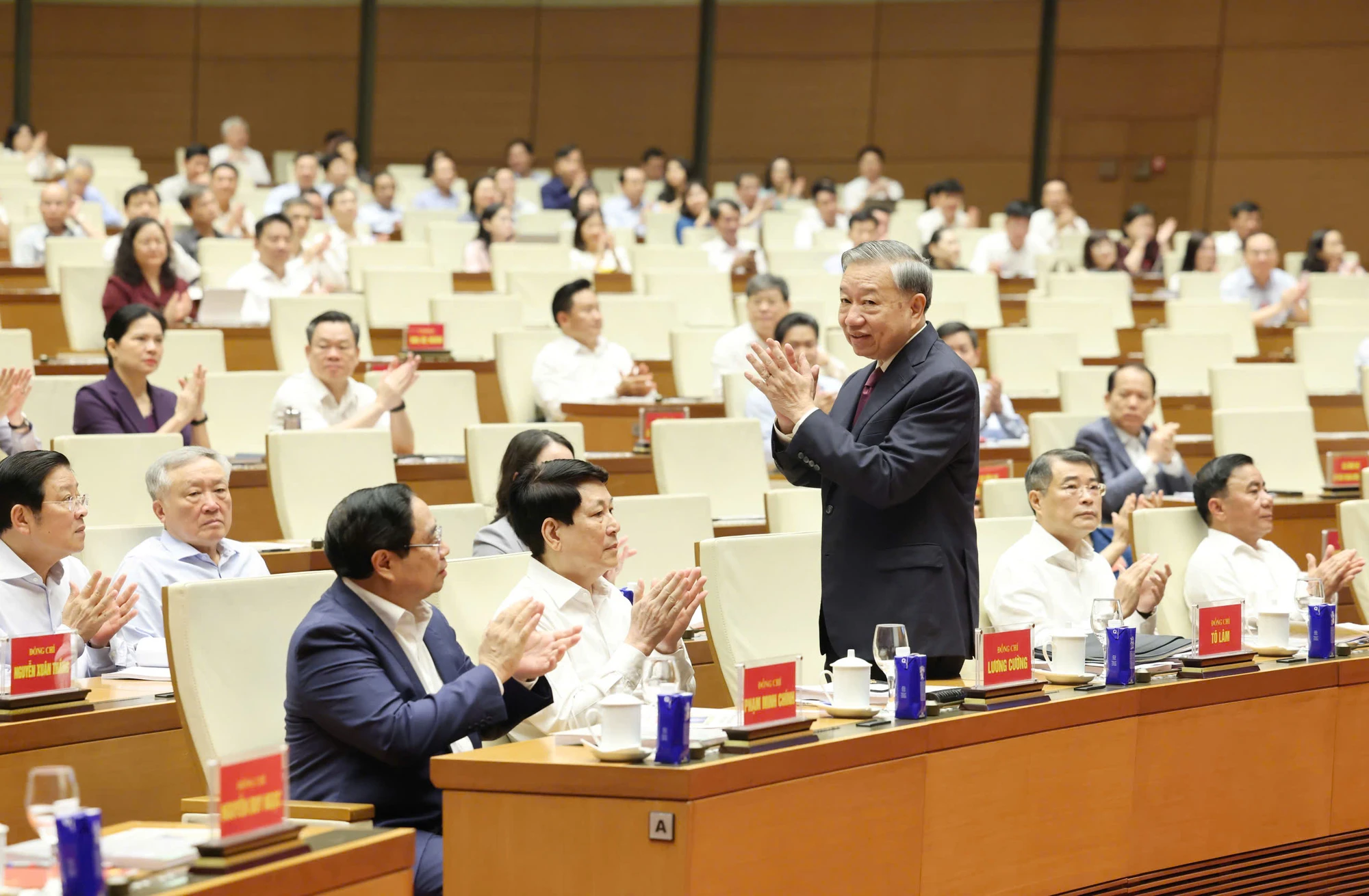 ong-nguyen-thanh-nghi-xay-dung-he-thong-thue-hien-dai-minh-bach-tong-bi-thu-ctv.jpg