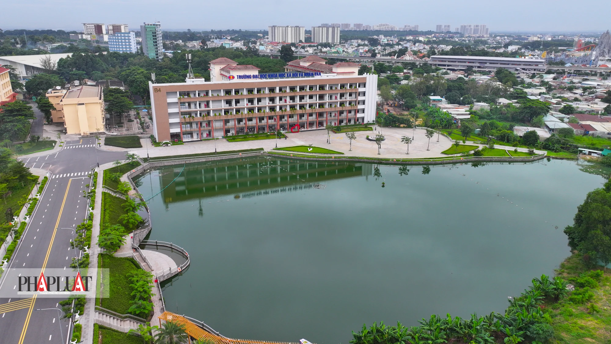 dai-hoc-quoc-gia-35.jpg