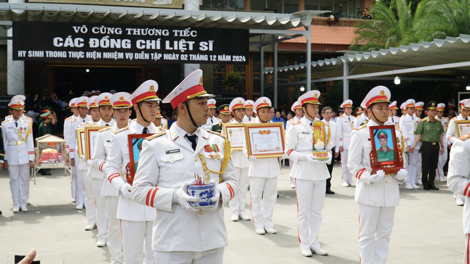 12-chien-si-hy-sinh-trong-dien-tap-19.JPG