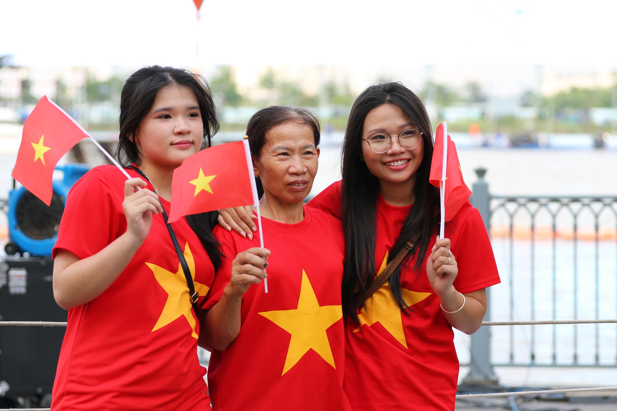 pháo hoa tối 30-4 (14).JPG
