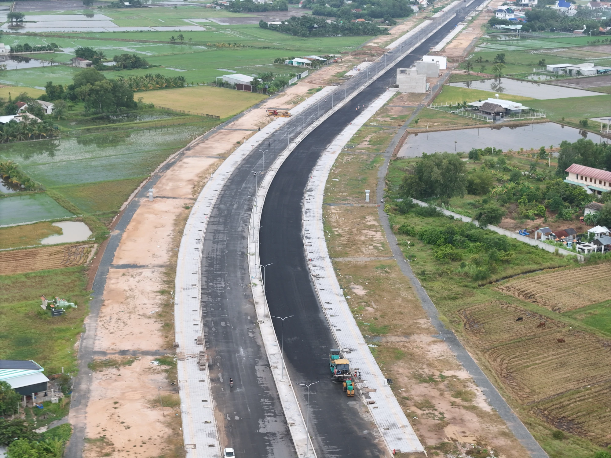đường tỉnh 823D-1215.JPG