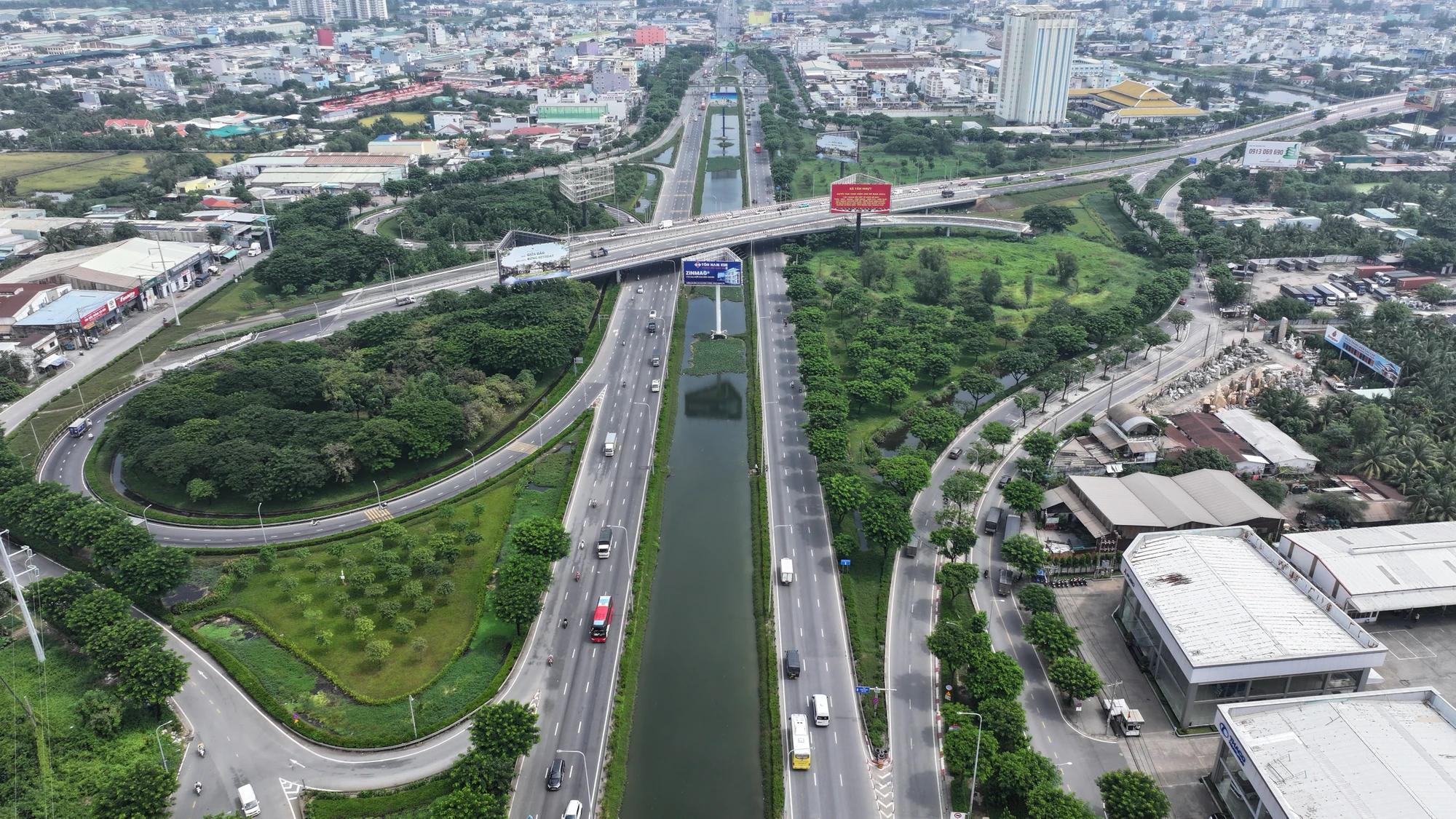 NGUYỄN VĂN LINH-17.JPG