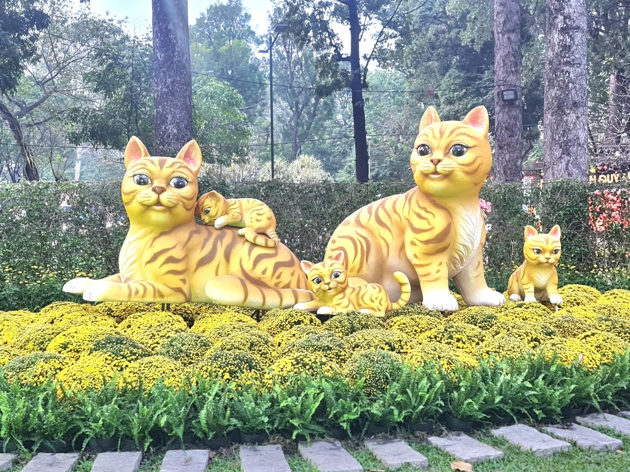 Cổng chào với những chú mèo Cổng chào với những chú mèo