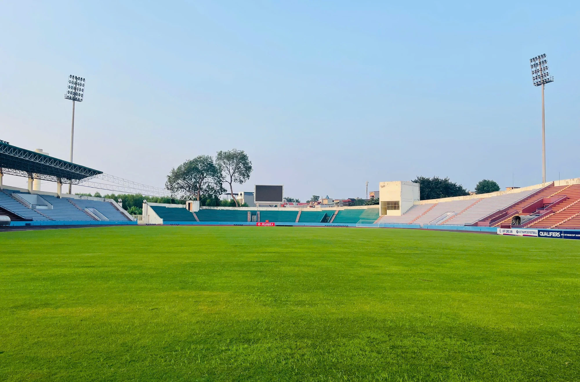 Cận cảnh sân Việt Trì, sẵn sàng làm sân nhà ĐT Việt Nam tại AFF Cup 2024 7.jpg