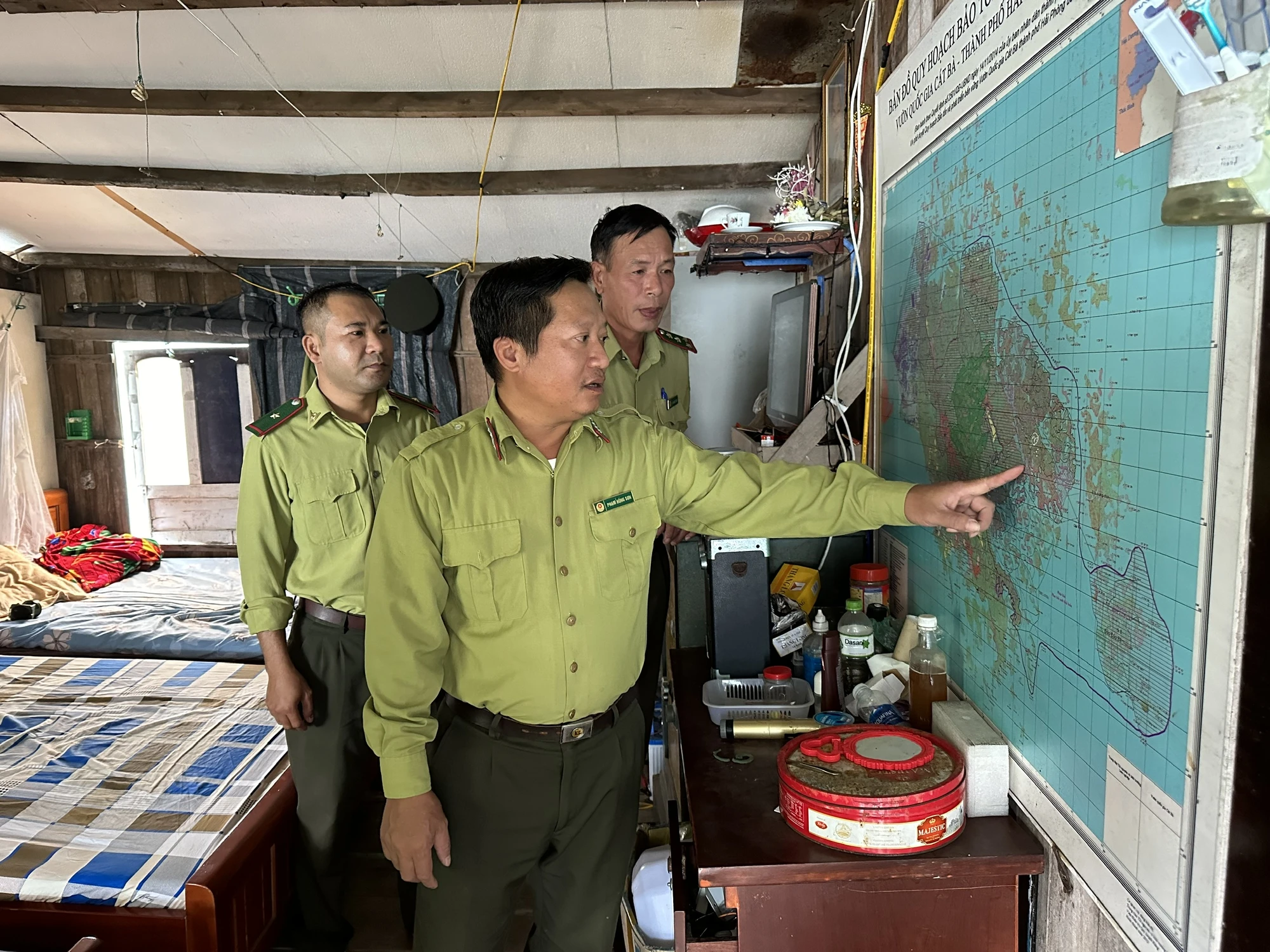 e-tham-gio-cung-tram-kiem-lam-noi-dau-tien-tren-ca-nuoc-5.jpg