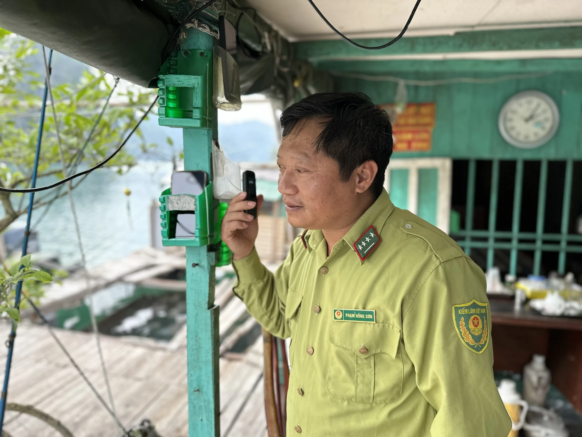 e-tham-gio-cung-tram-kiem-lam-noi-dau-tien-tren-ca-nuoc-7.jpg