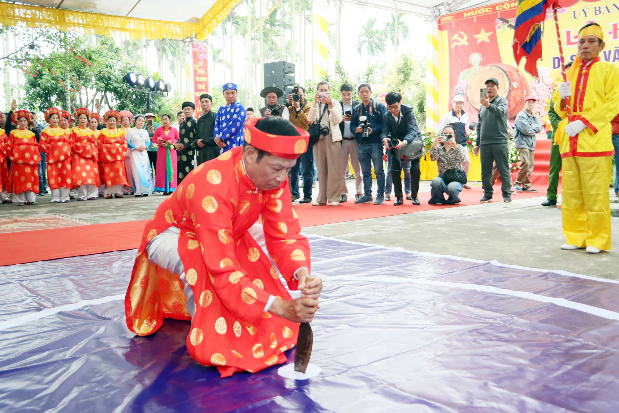 le-hoi-minh-the-hoi-the-khong-tham-nhung-doc-nhat-vo-nhi-o-hai-phong-6.JPG
