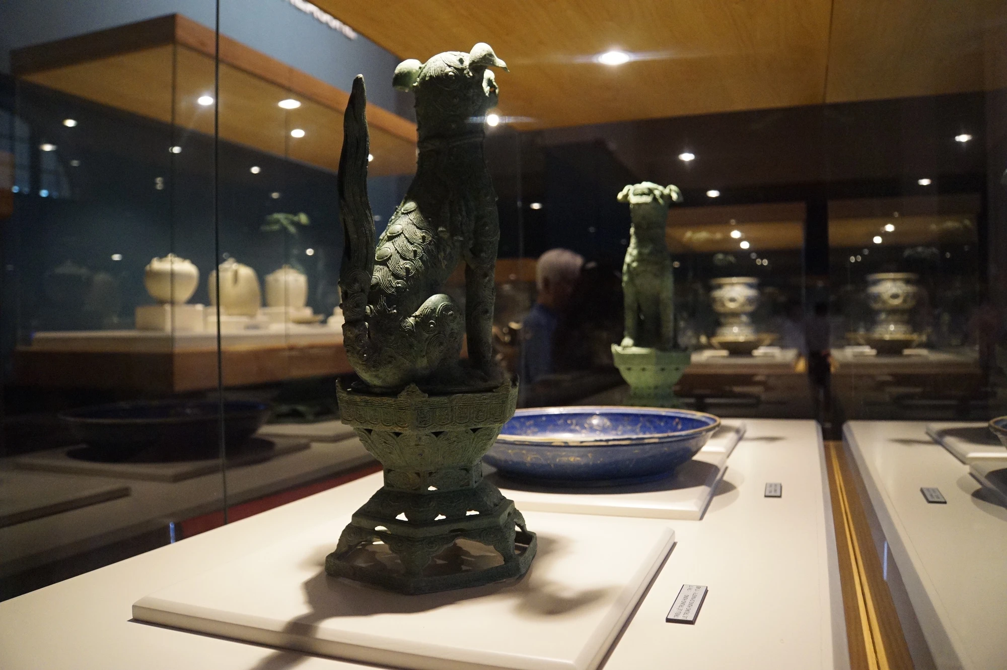 chiem-nguong-18-bao-vat-quoc-gia-duoc-trung-bay-tai-bao-tang-hai-phong-6.jpg