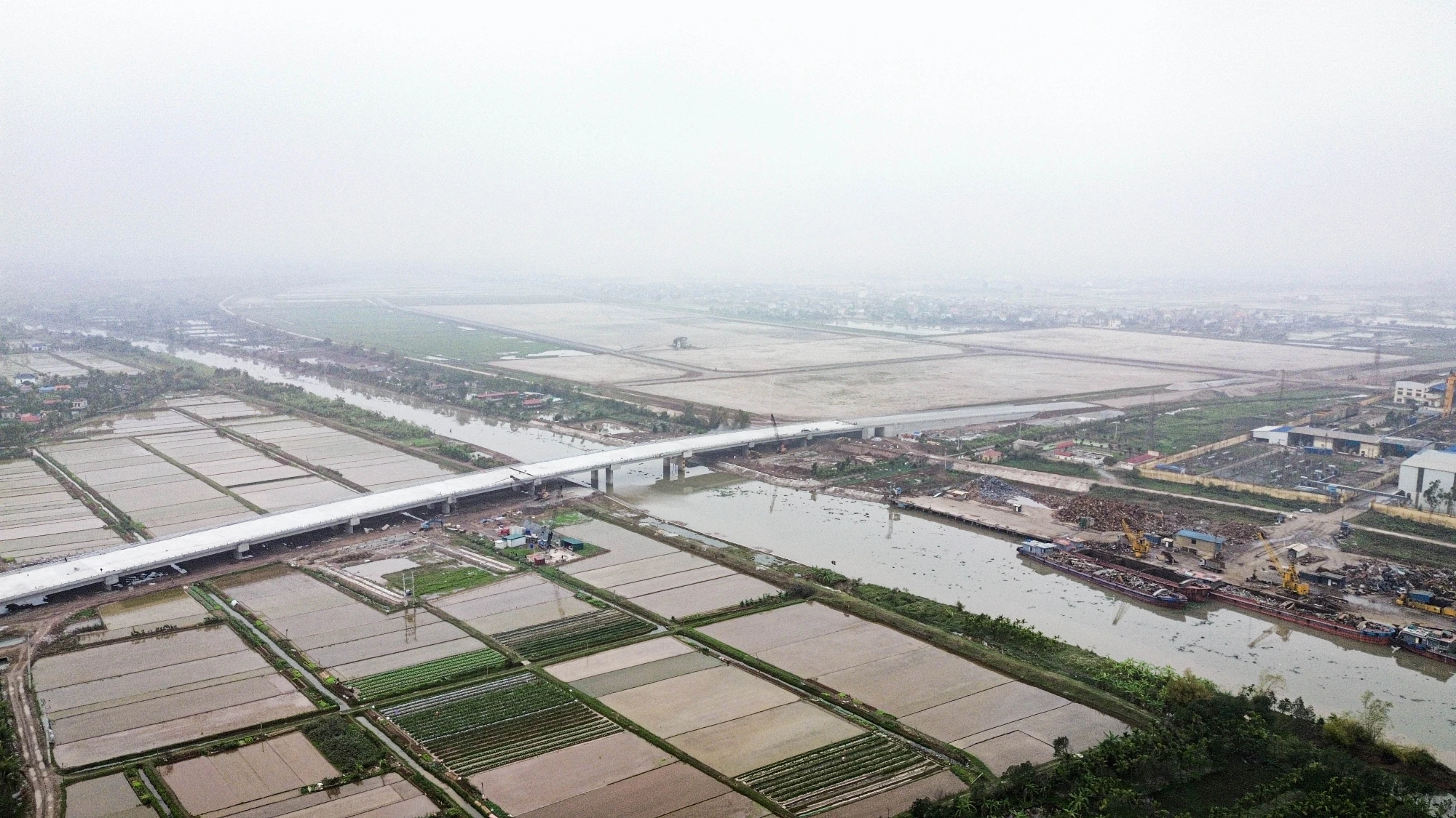 can-canh-cau-vuot-song-hoa-noi-hai-phong-thai-binh-sap-duoc-thong-xe-6.jpg
