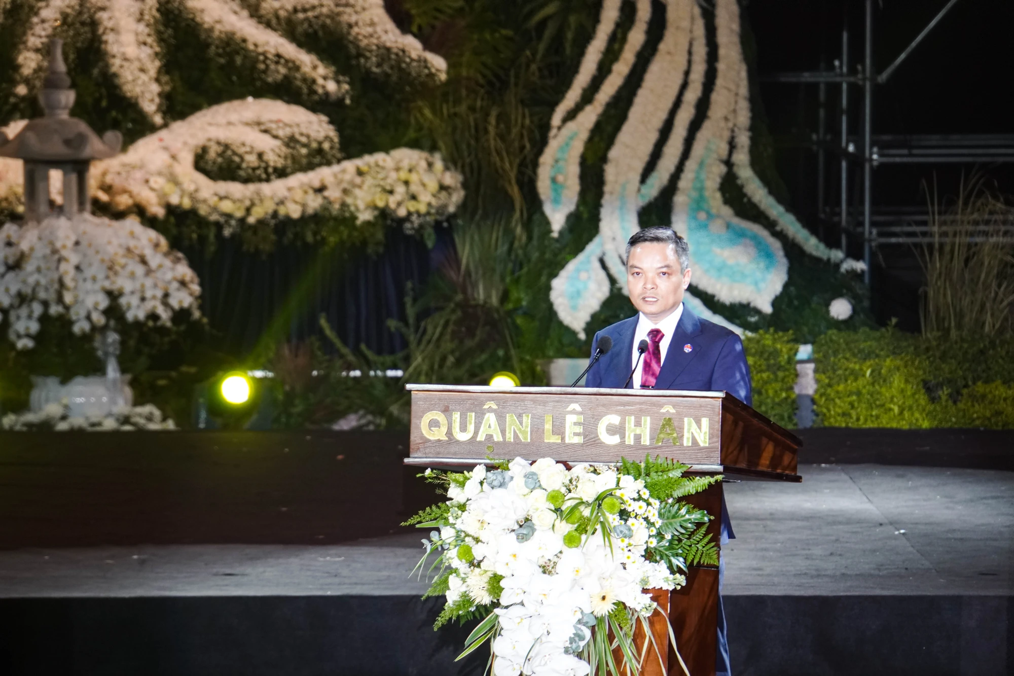 hao-hung-chuong-trinh-khai-mac-le-hoi-truyen-thong-nu-tuong-le-chan-3.jpg