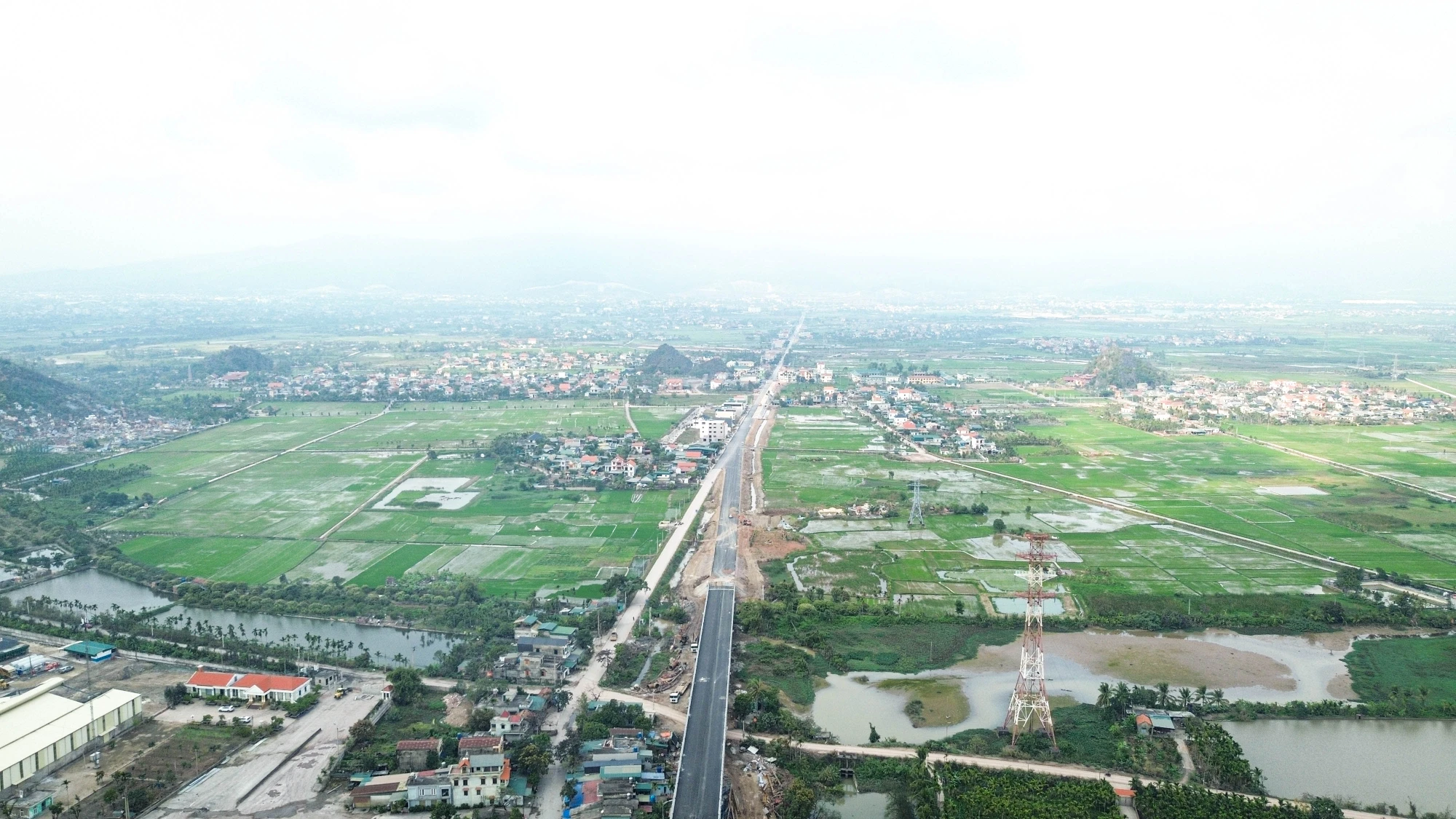 hinh-hai-cau-lai-xuan-noi-hai-phong-quang-ninh-da-hoan-thien-nhung-chua-the-dua-vao-su-dung-3.jpg