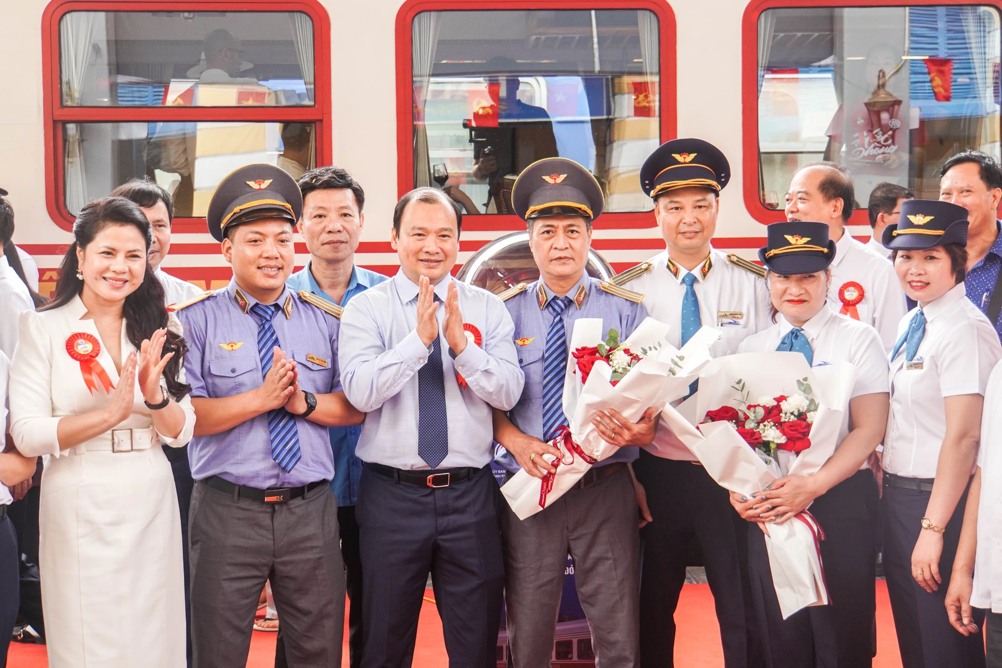 khai-truong-doan-tau-quy-toc-hoa-phuong-do-10.JPG