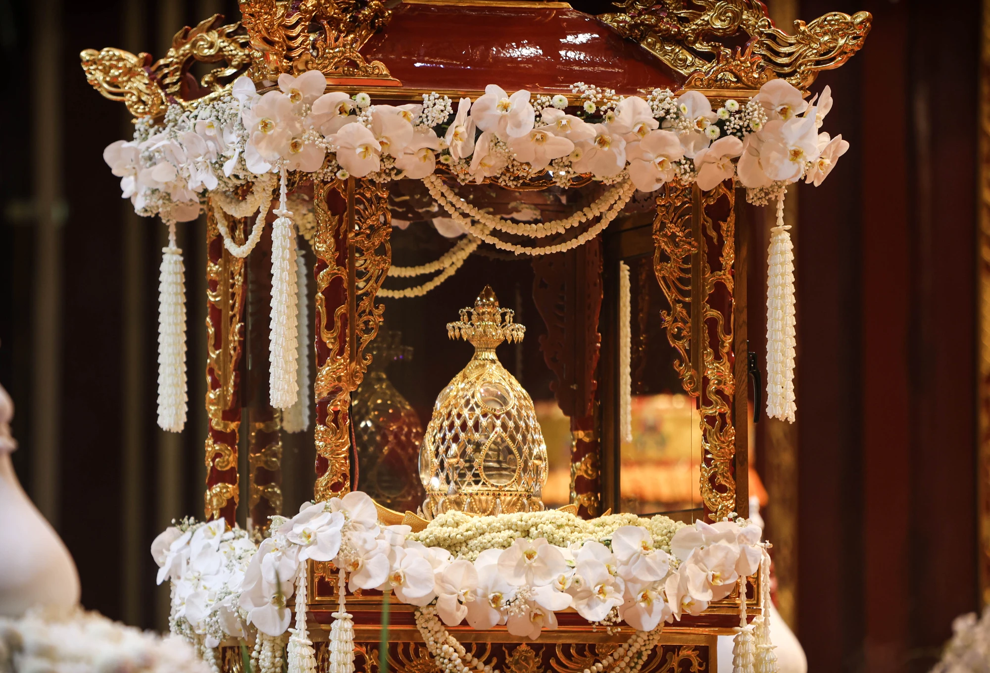 hang-van-nguoi-cung-nghinh-xa-loi-duc-phat-ve-yen-tu-14.JPG
