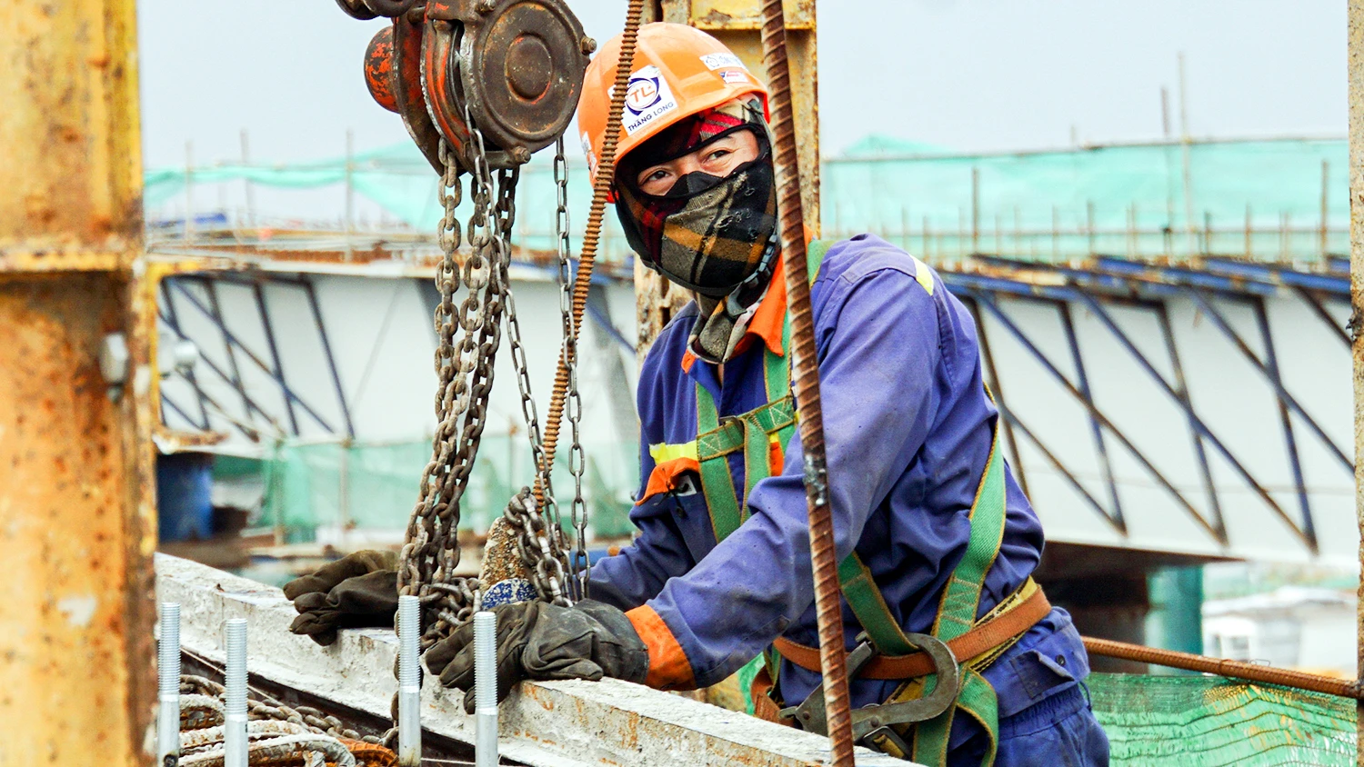 hai-phong-gap-rut-thi-cong-day-nhanh-tien-do-o-du-an-cau-nguyen-trai-va-vung-phu-can-hon-6-nghin-ti-5.JPG