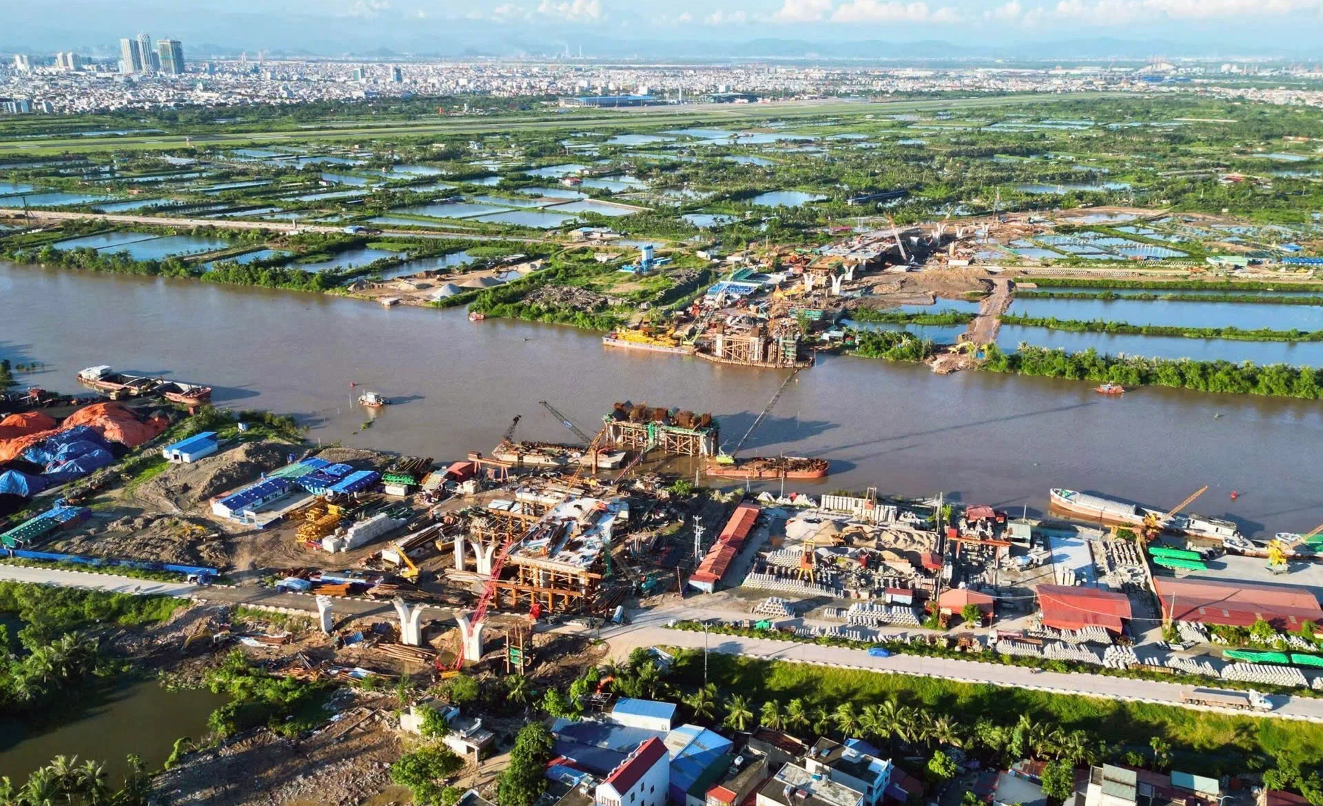Hải Phòng: Gấp rút thi công, đẩy nhanh tiến độ tuyến đường vành đai 2