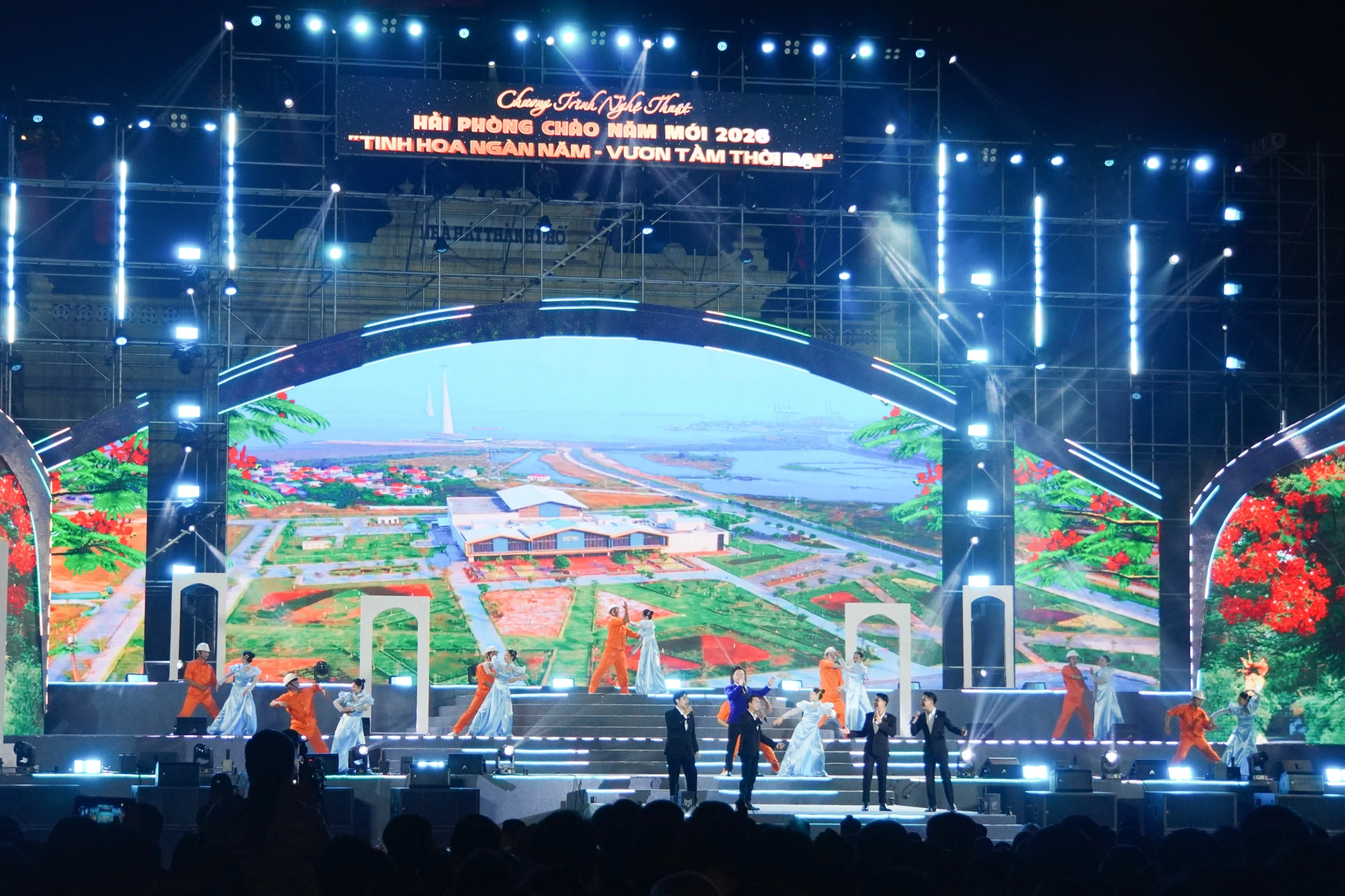 nguoi-hai-phong-quang-ninh-hao-hung-don-thoi-khac-giao-thua-7.JPG