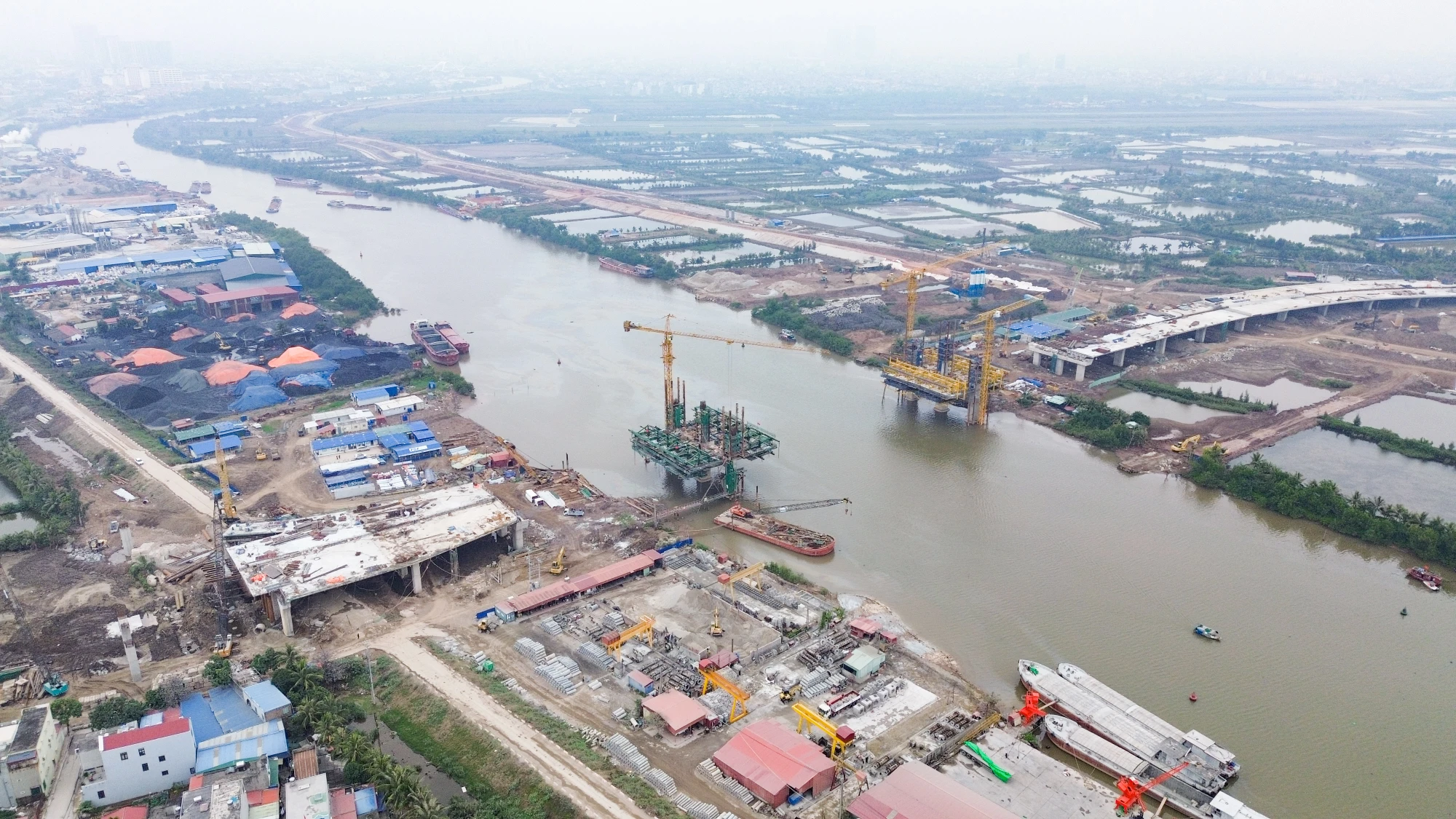 vanh-dai-2-hai-phong-tang-toc-thi-cong-phan-dau-hop-long-cau-hai-thanh-trong-quy-ii-2.JPG
