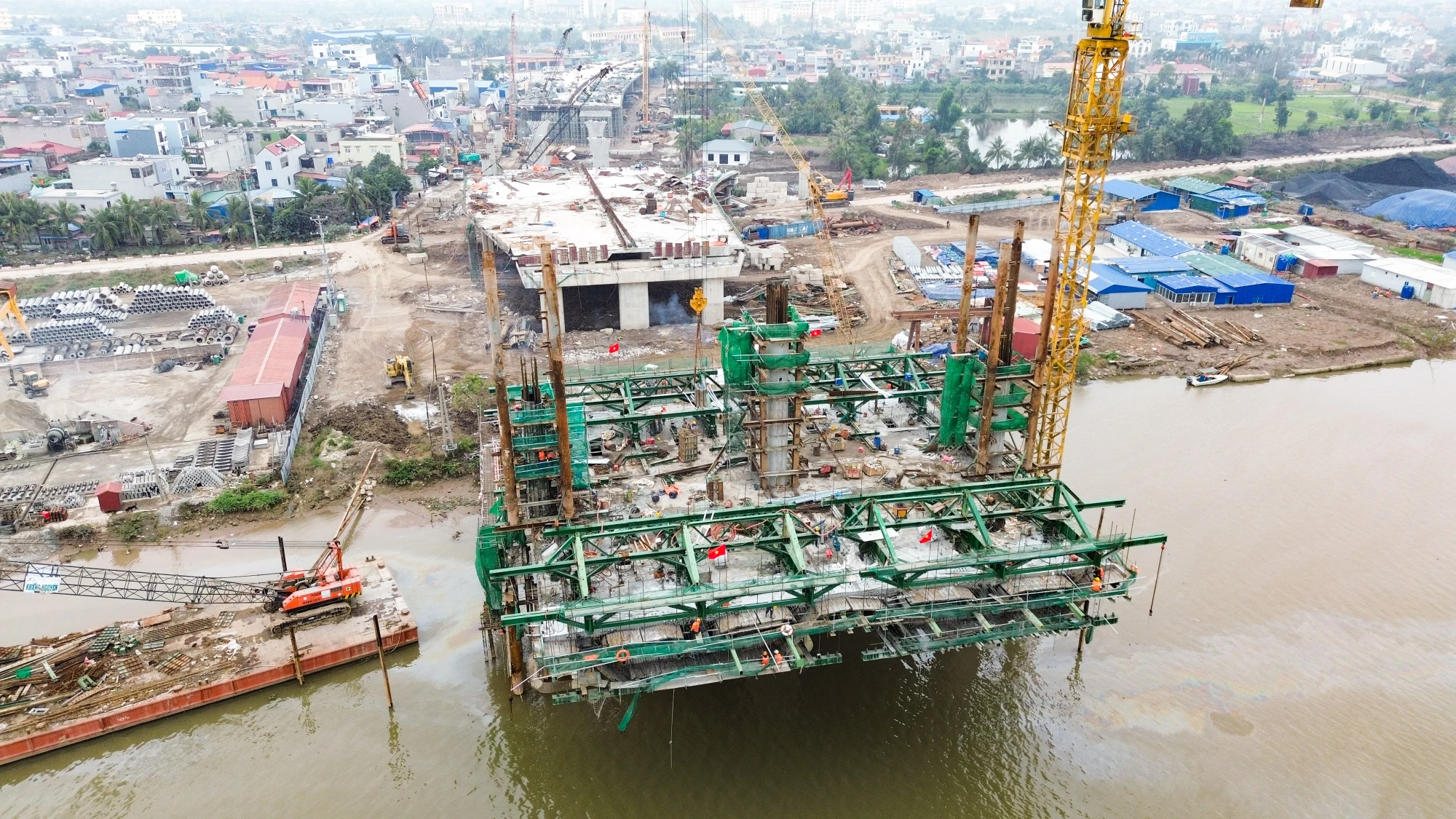 vanh-dai-2-hai-phong-tang-toc-thi-cong-phan-dau-hop-long-cau-hai-thanh-trong-quy-ii-7.JPG