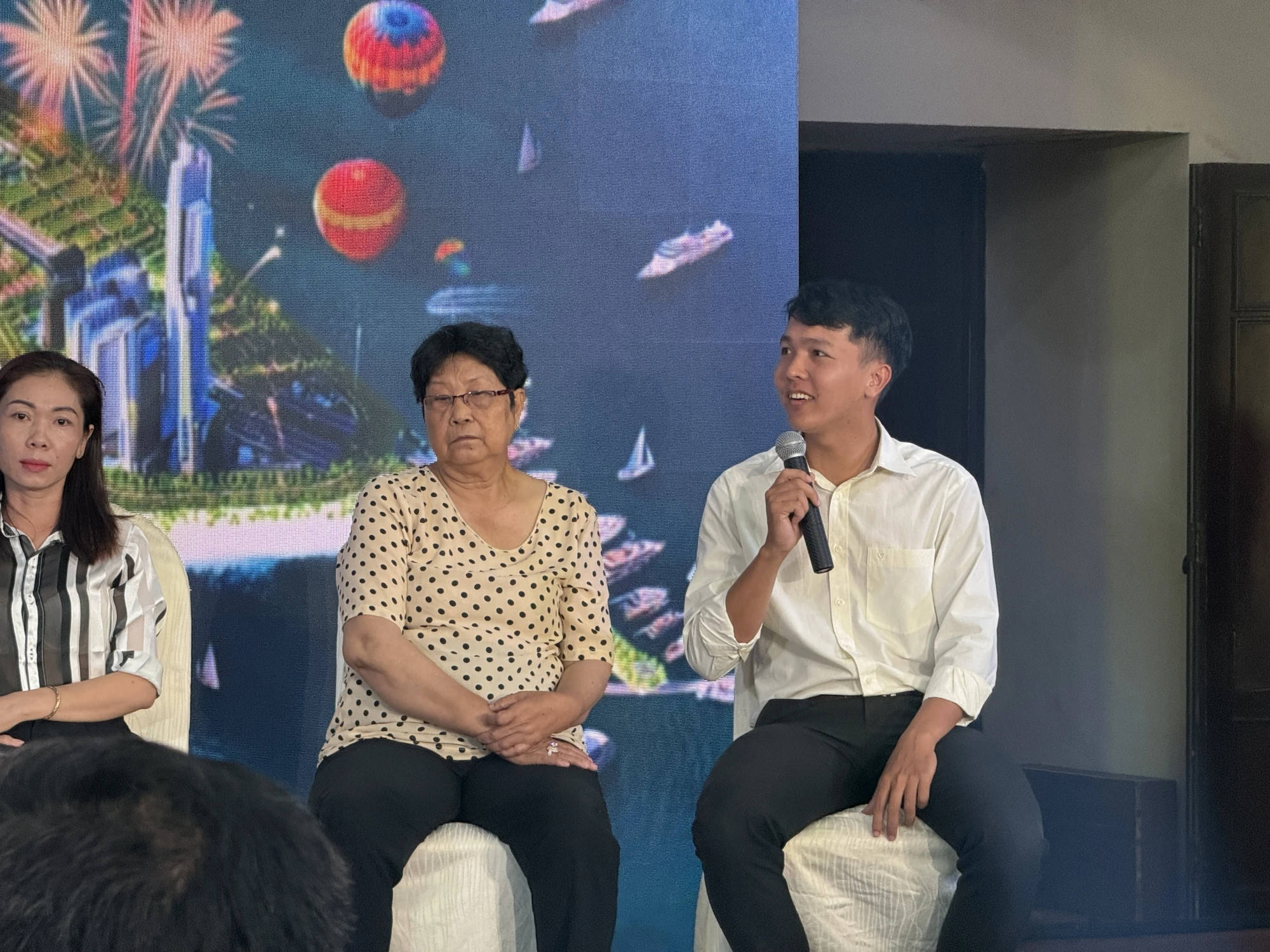 Can-gio-sieu-do-thi-VinGroup11.JPG