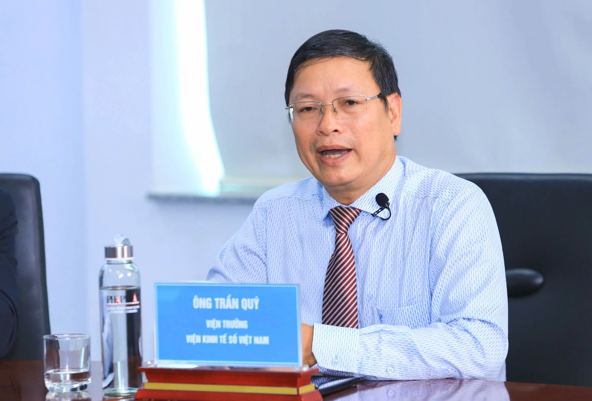 Ong-tran-quy.jpg
