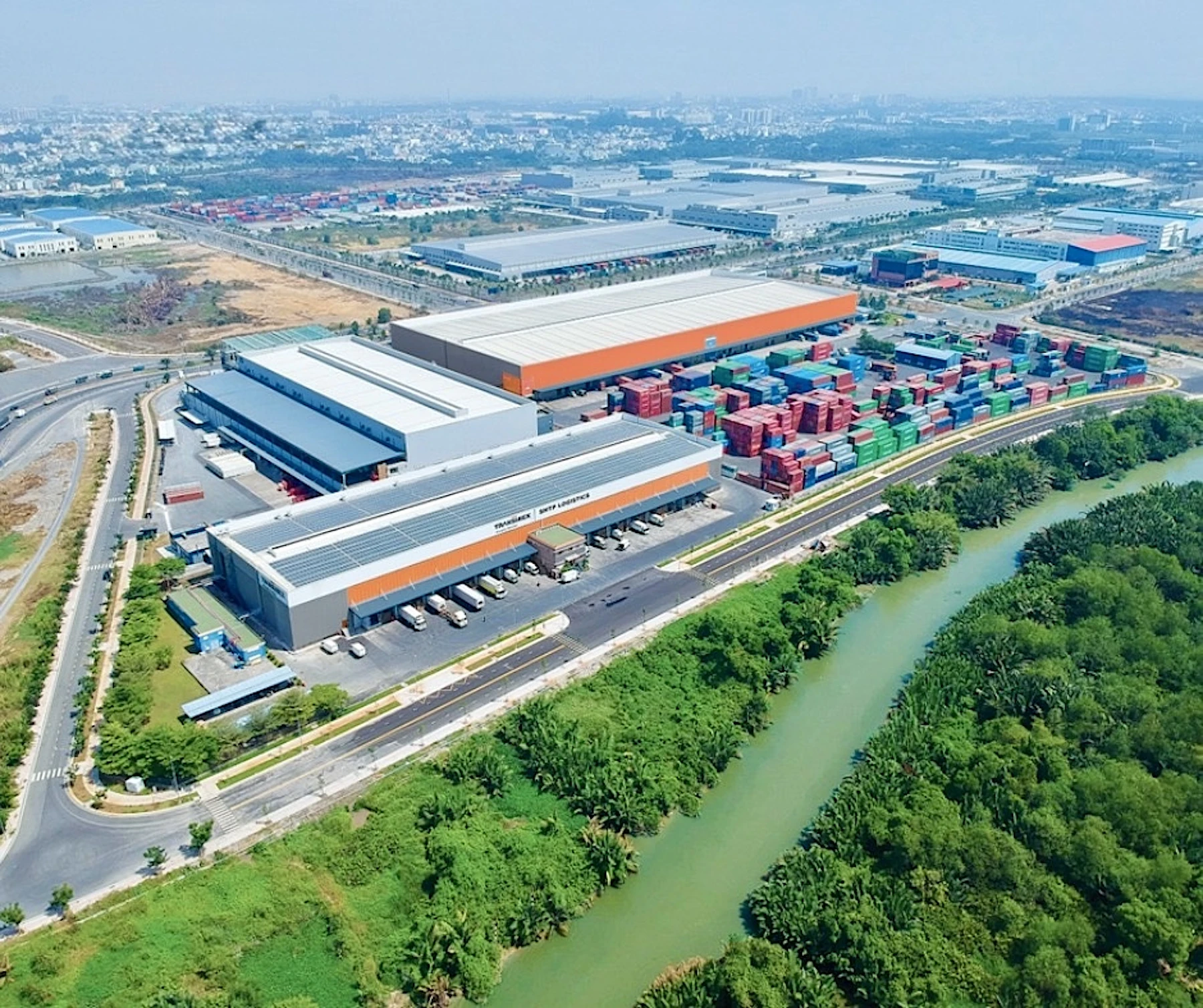 gia-xang-dau-giam-cuoc-phi-logistics15.jpg