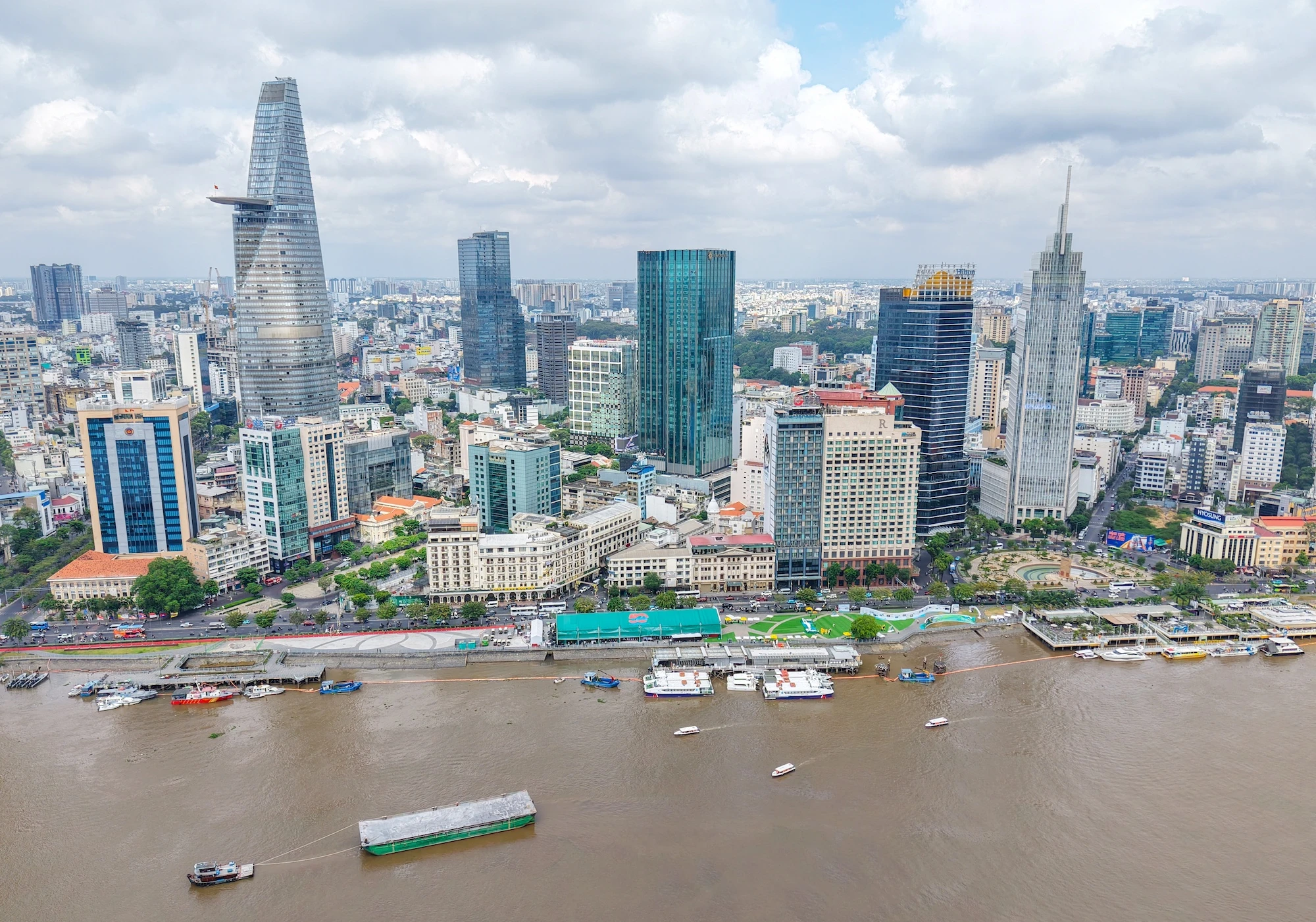 Luật Đô thị đặc biệt: Chìa khóa khơi thông điểm nghẽn liên kết vùng