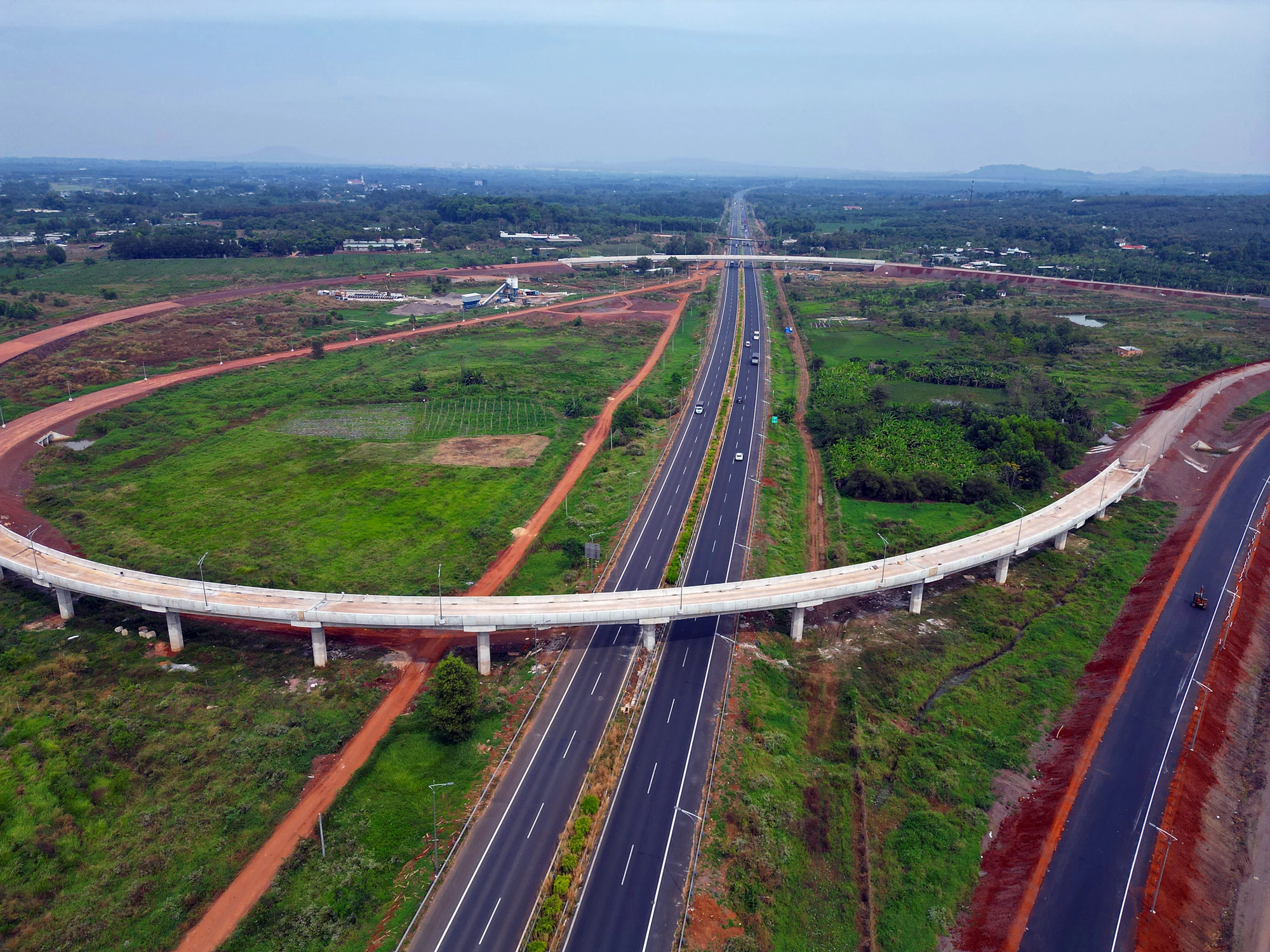 Điểm cuối giáp với cao tốc Long Thành- Dầu Giây. Điểm cuối giáp với cao tốc Long Thành- Dầu Giây.