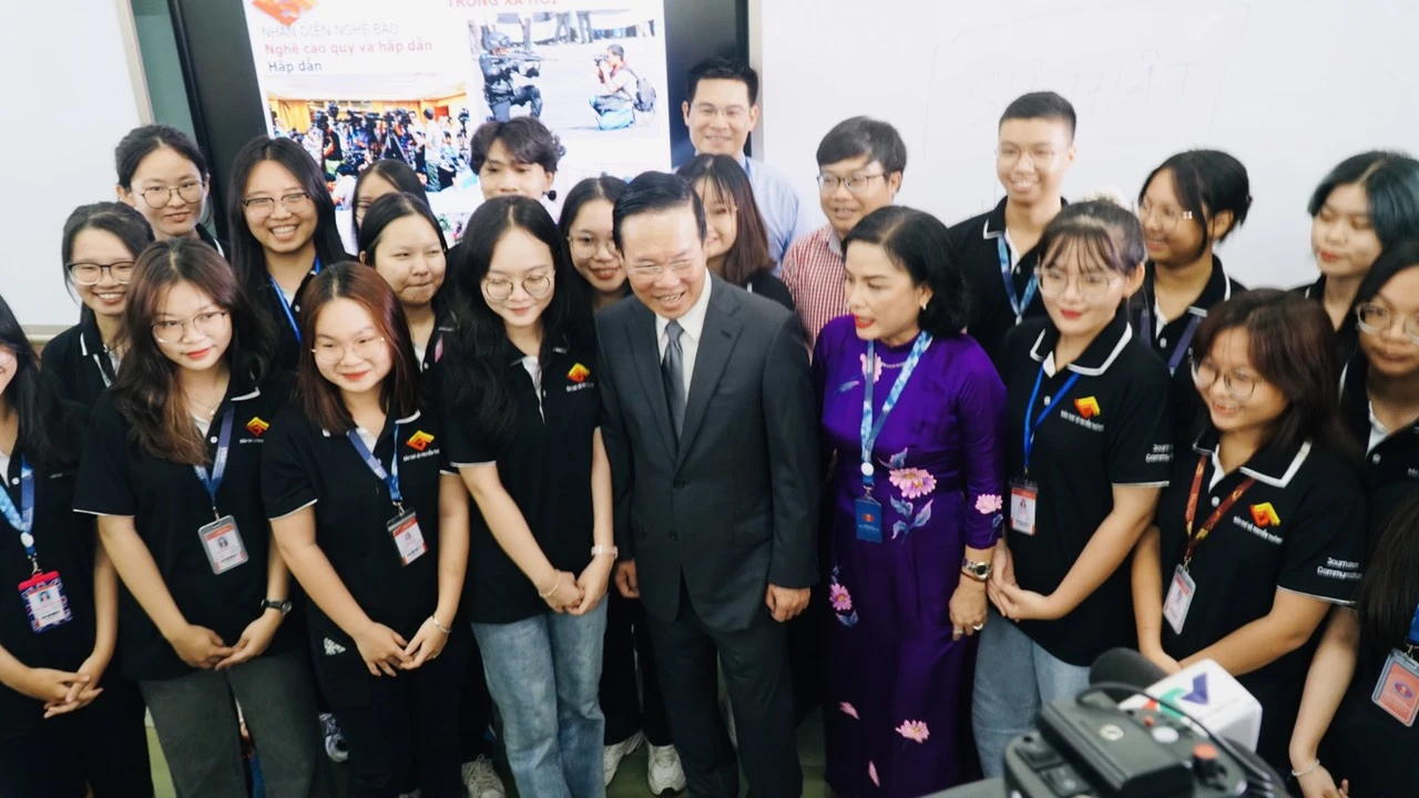 chu-tich-nuoc-vo-van-thuong-1.jpg