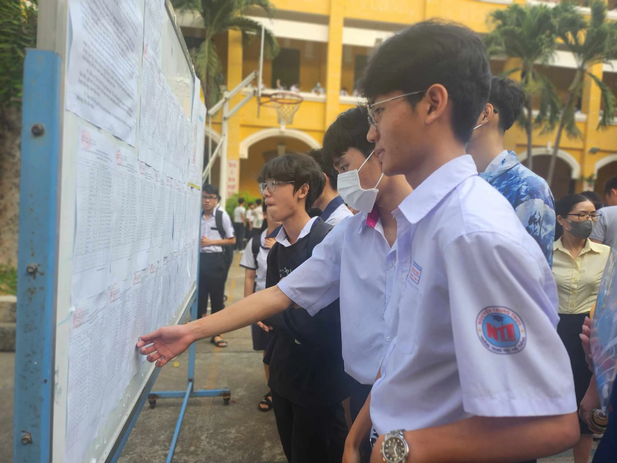thi học sinh giỏi lớp 12