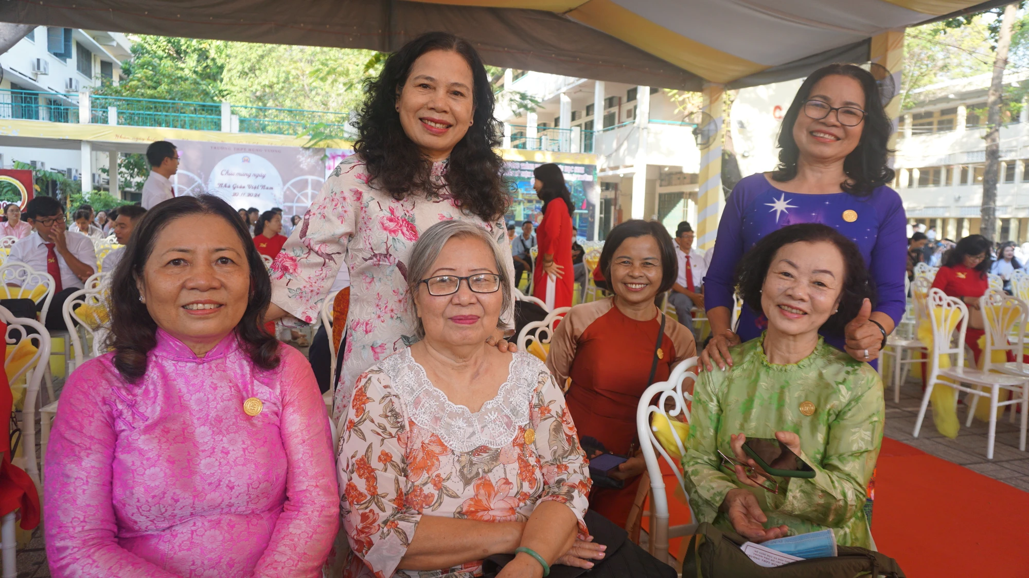 TRUONG-THPT-HUNG-VUONG-1.JPG