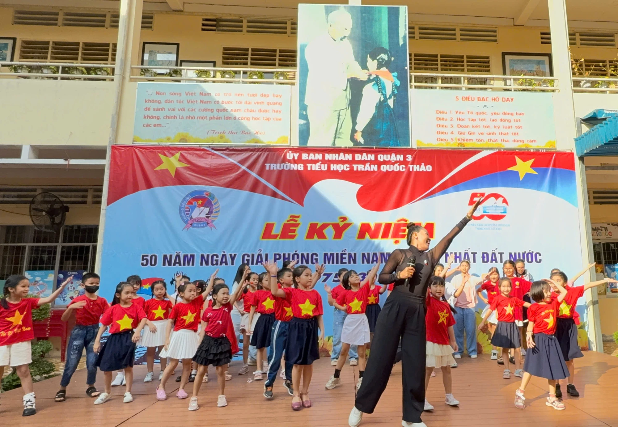 50-nam-ngay-giai-phong-mien-Nam.jpg