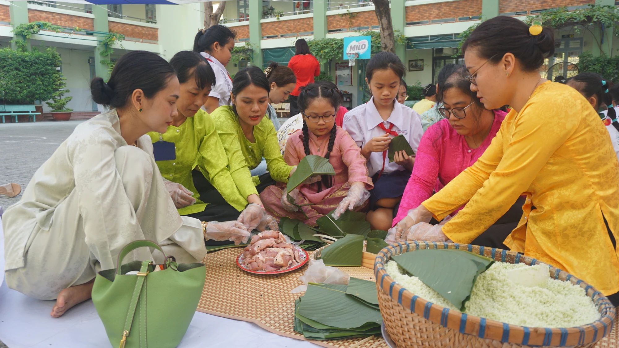 goi-banh-chung-15.JPG